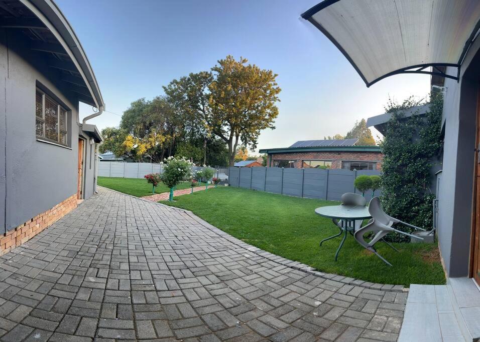 Photo 23