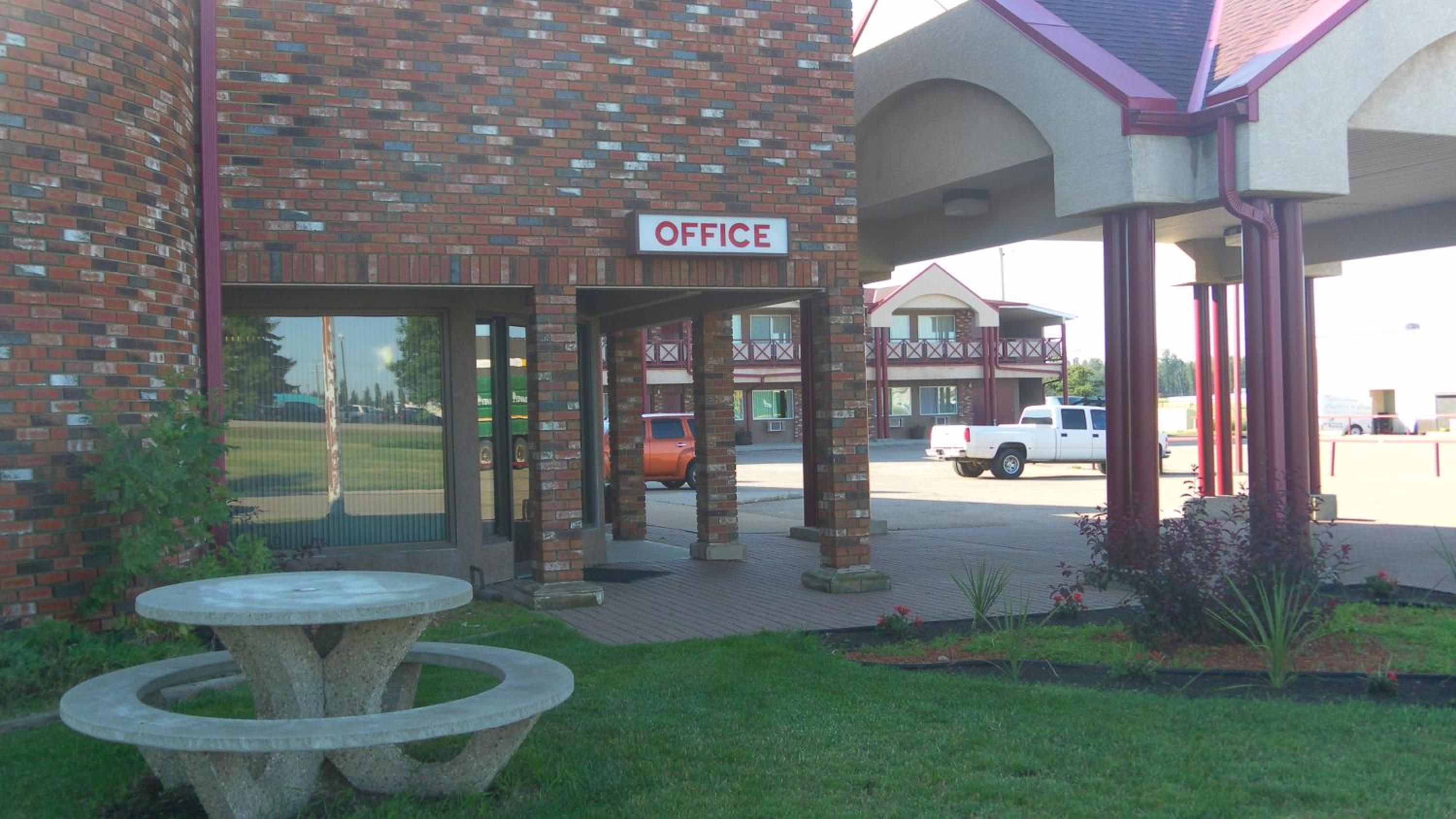Stampeder Inn