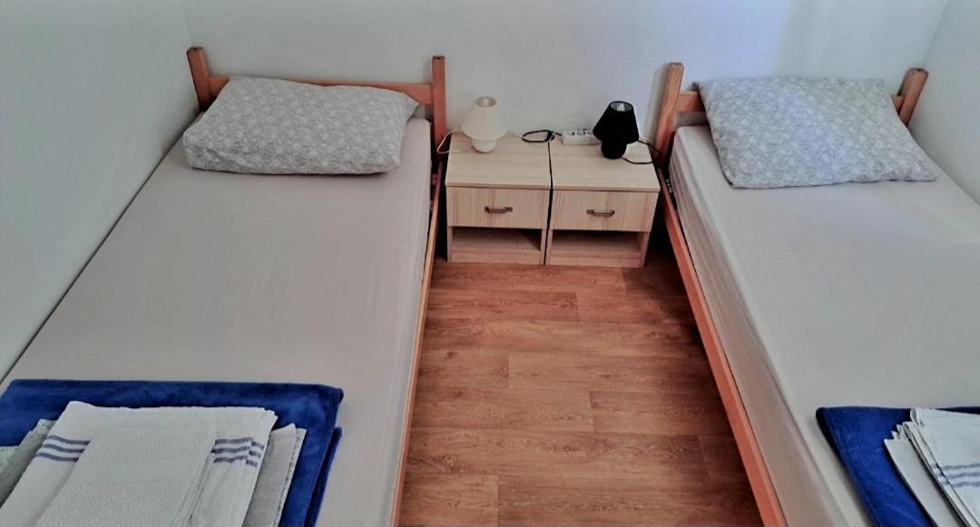 Photo 33