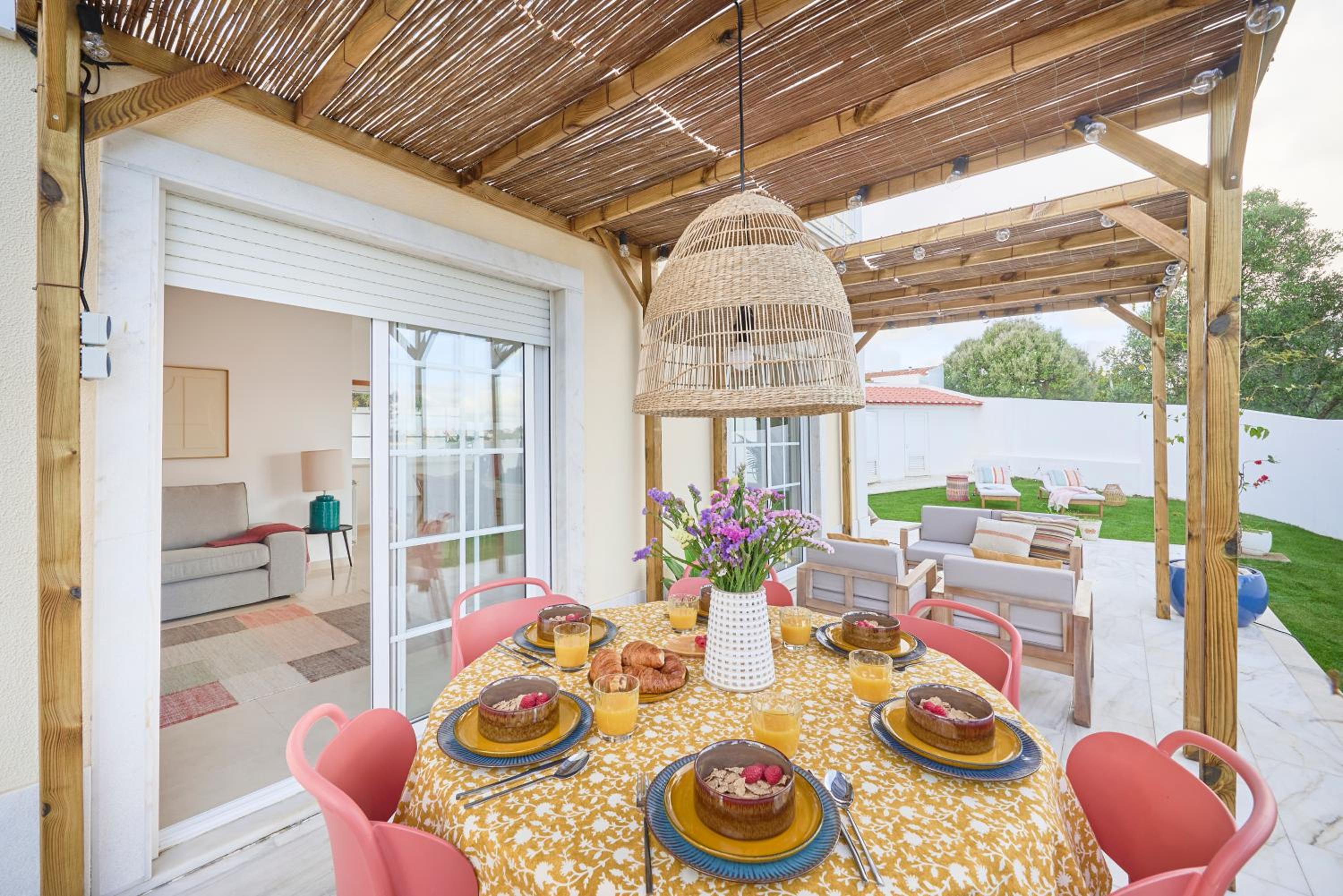 Beach & Cascais Luxury Villa, By TimeCooler view 4