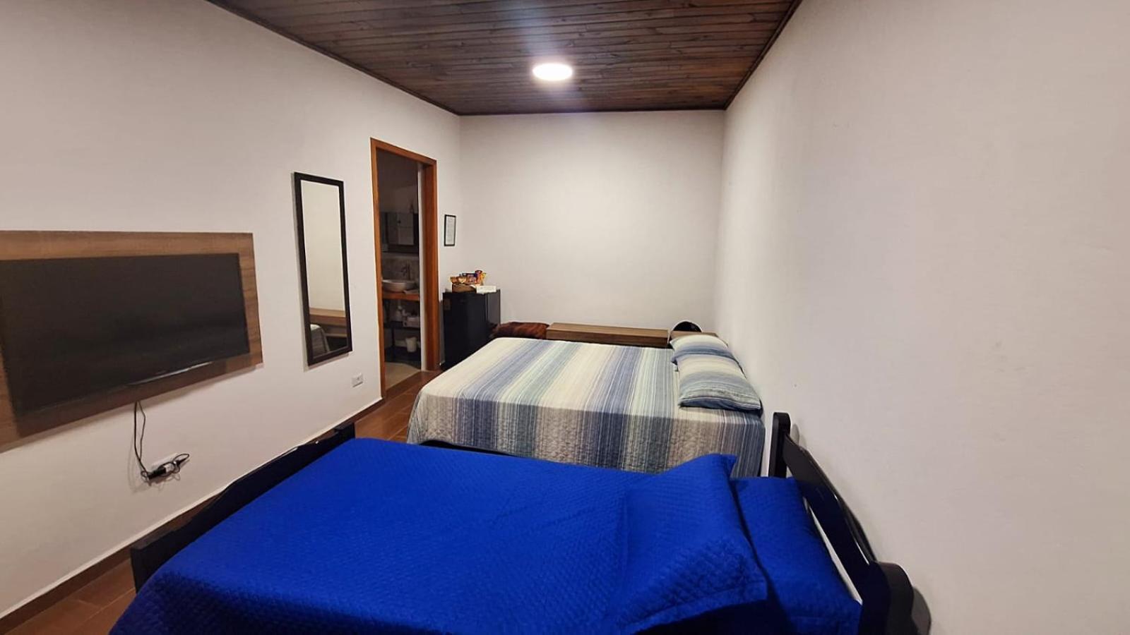 Chácara Maira e Araken