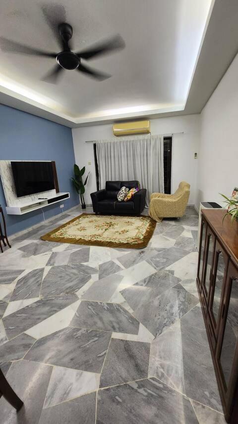 Golf club seksyen 13 shah alam photo 8