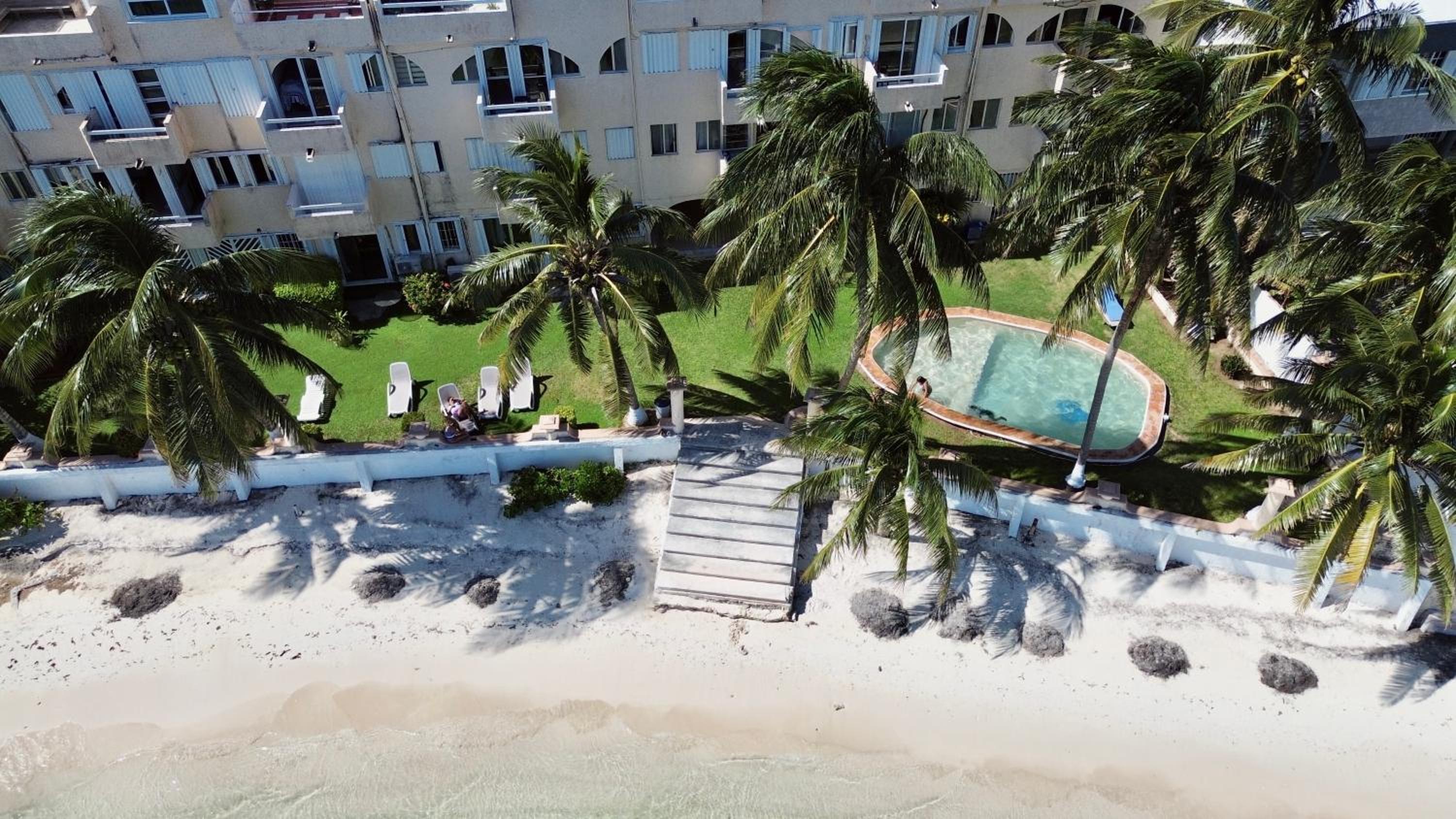 Beautiful Apartment In Cancun Beach Front Ocean View