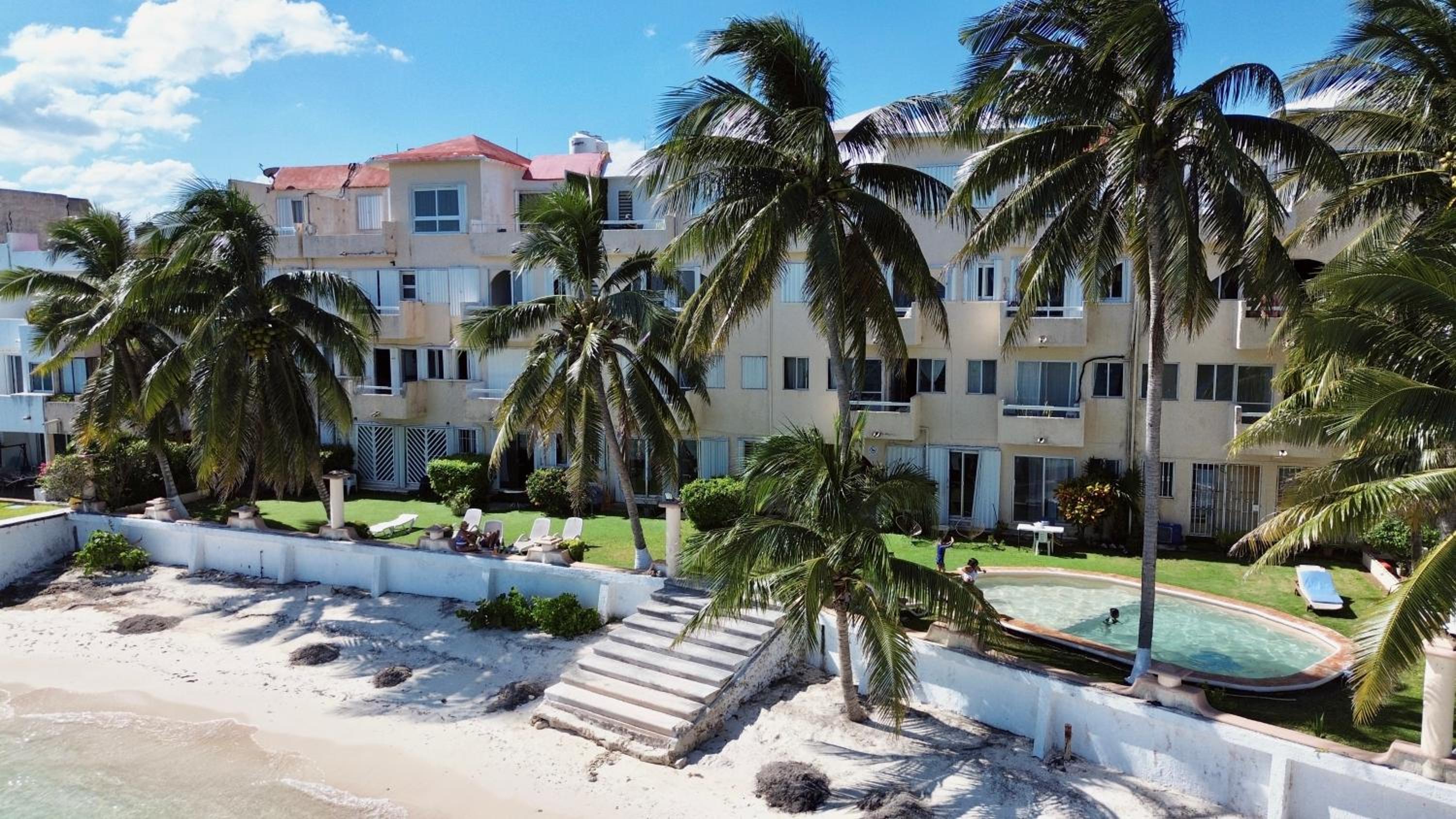 Beautiful Apartment In Cancun Beach Front Ocean View