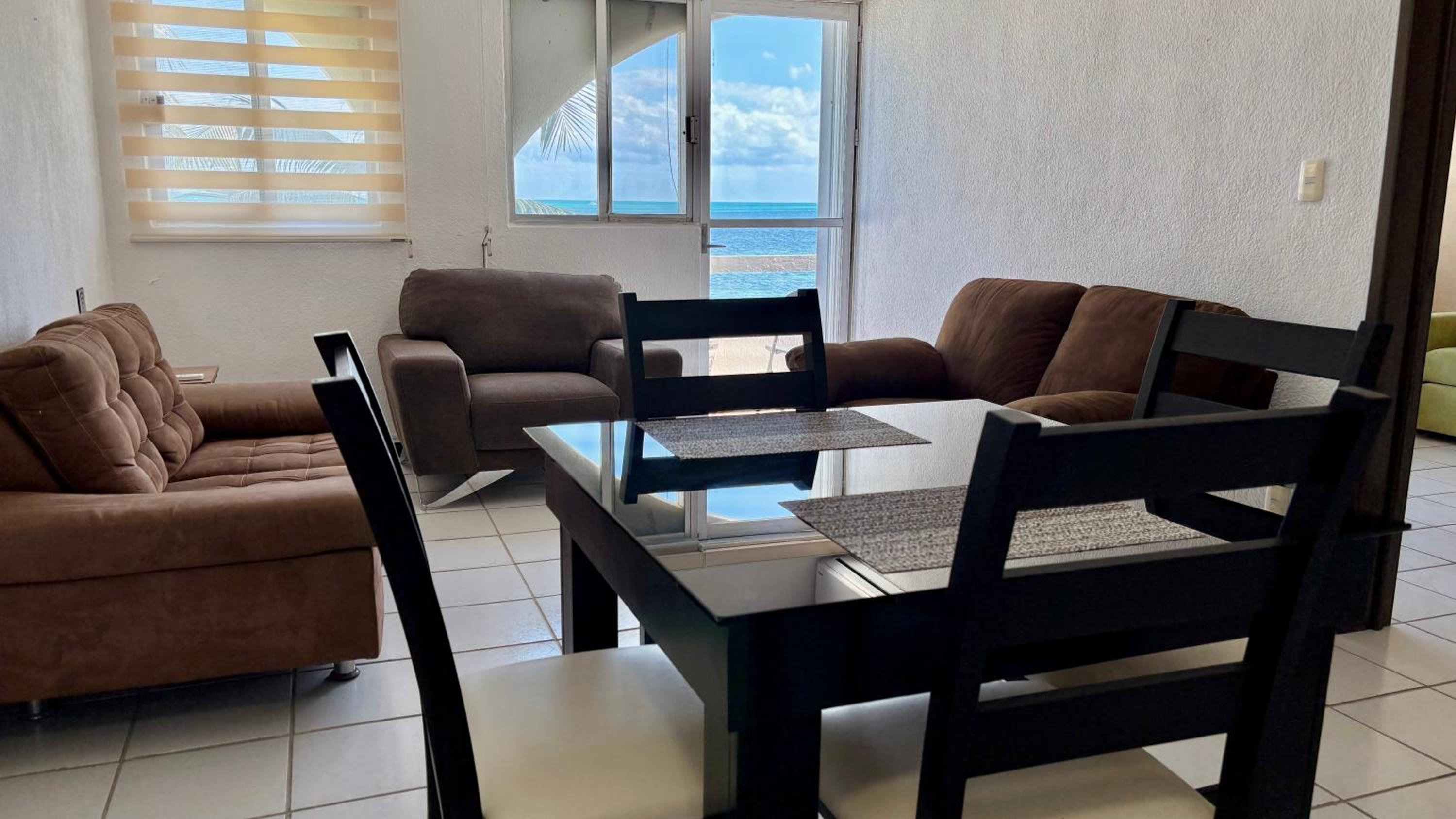 Beautiful Apartment In Cancun Beach Front Ocean View