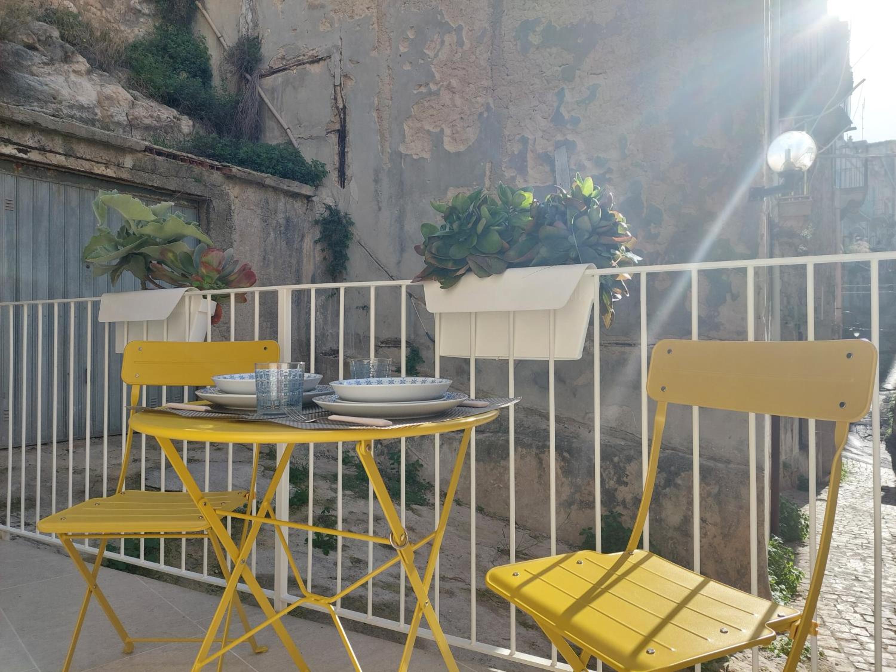Domus Sicilie view 2