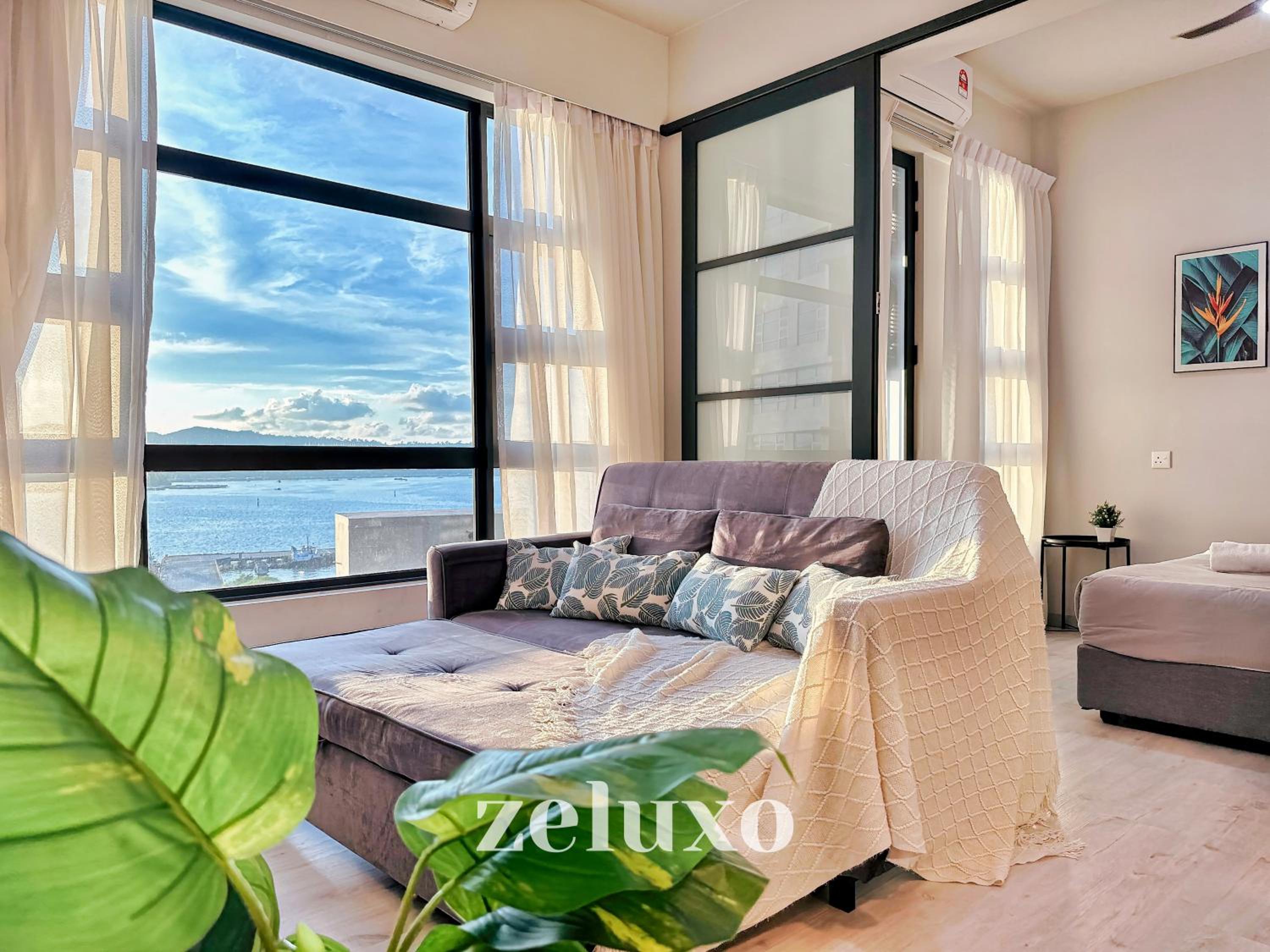 #2 Jesselton Quay City Pads Seaview by Zeluxo photo 3