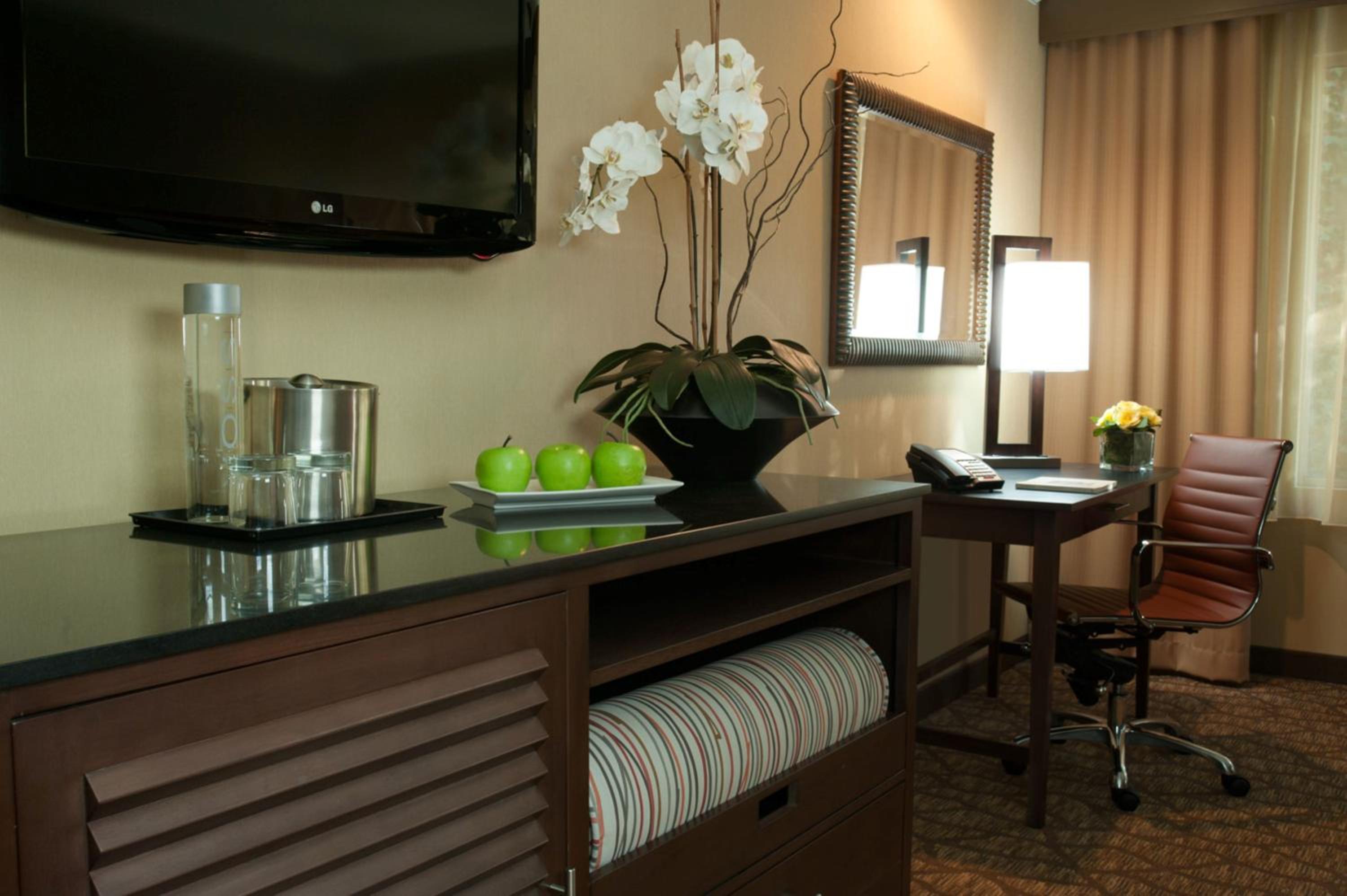 Van Nuys Vacations - Airtel Plaza Hotel - Property Image 27