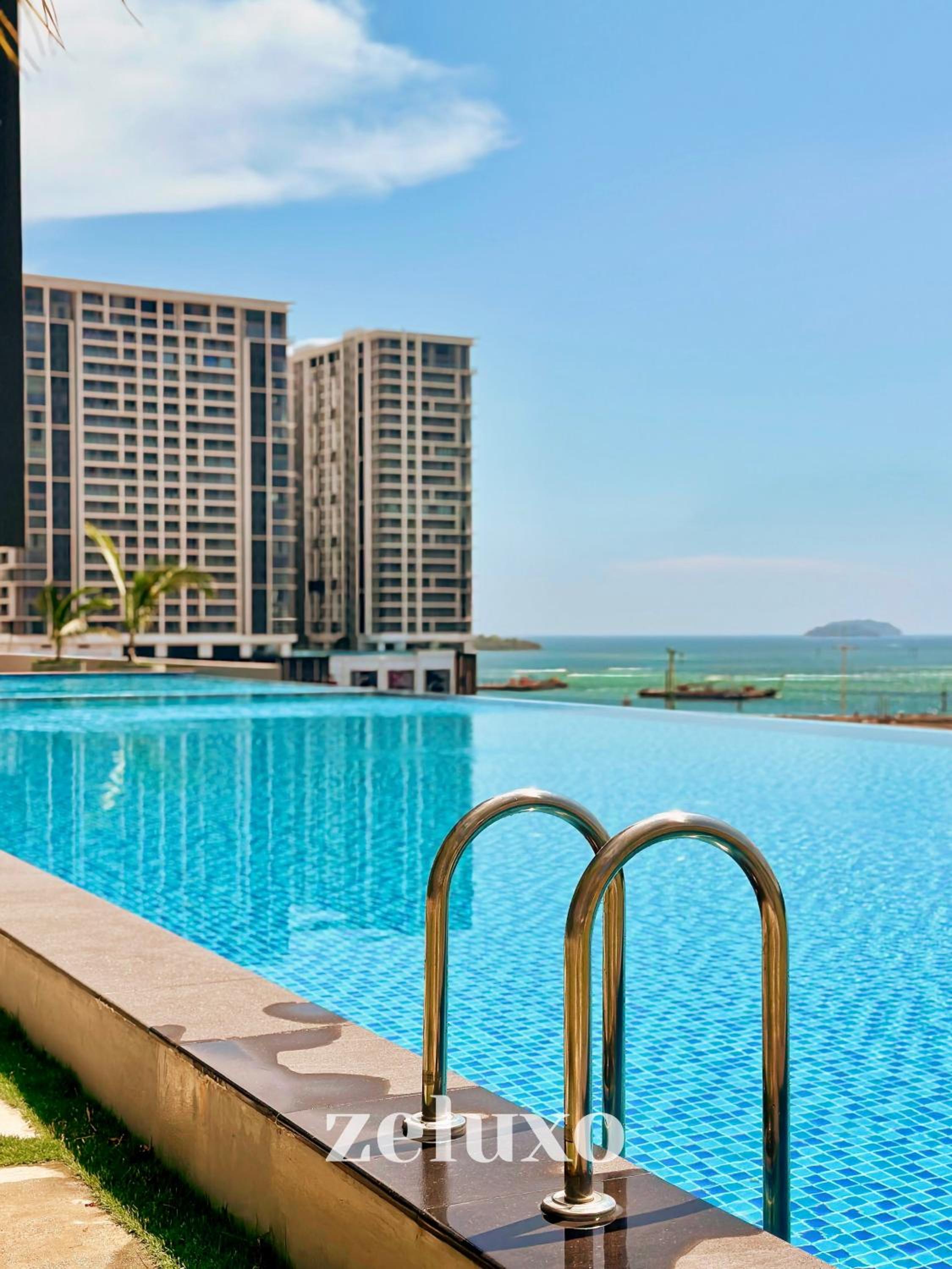 #2 Jesselton Quay City Pads Seaview by Zeluxo photo 6