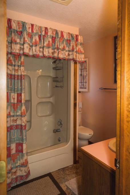 Mountain Home with Hot Tub VRP-26-0178