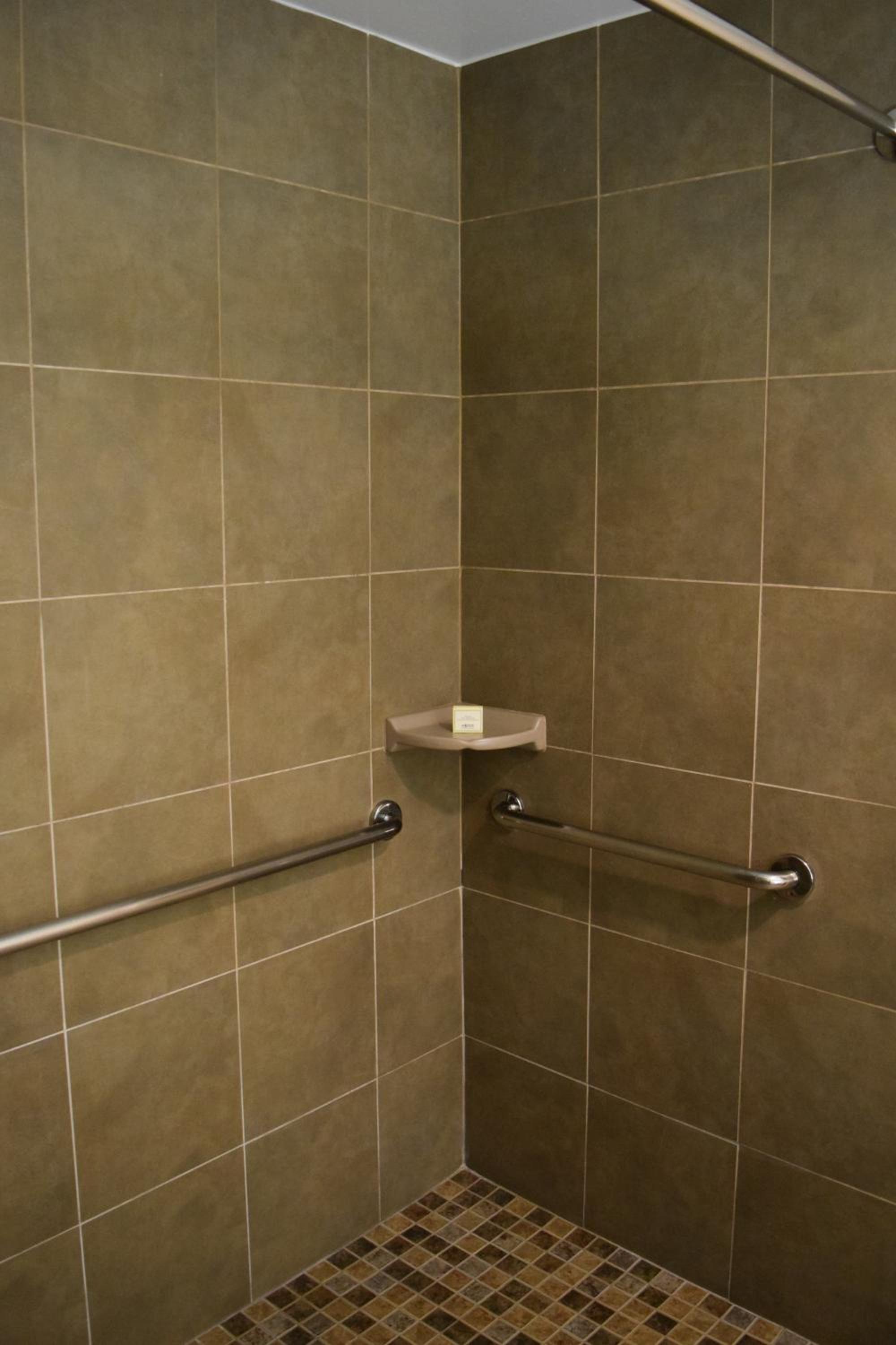 Van Nuys Vacations - Airtel Plaza Hotel - Property Image 23