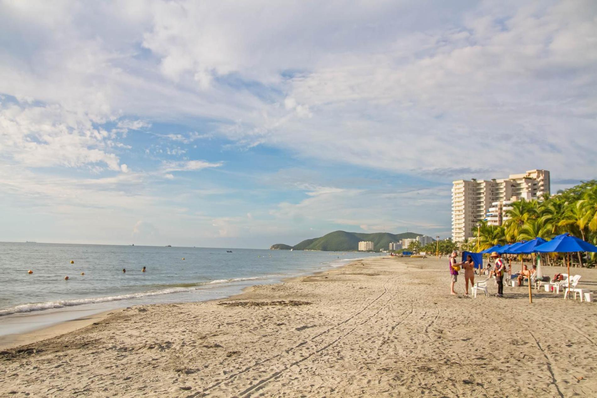 Descanso y playa, cómodo apartamento en Kuali, Santa Marta