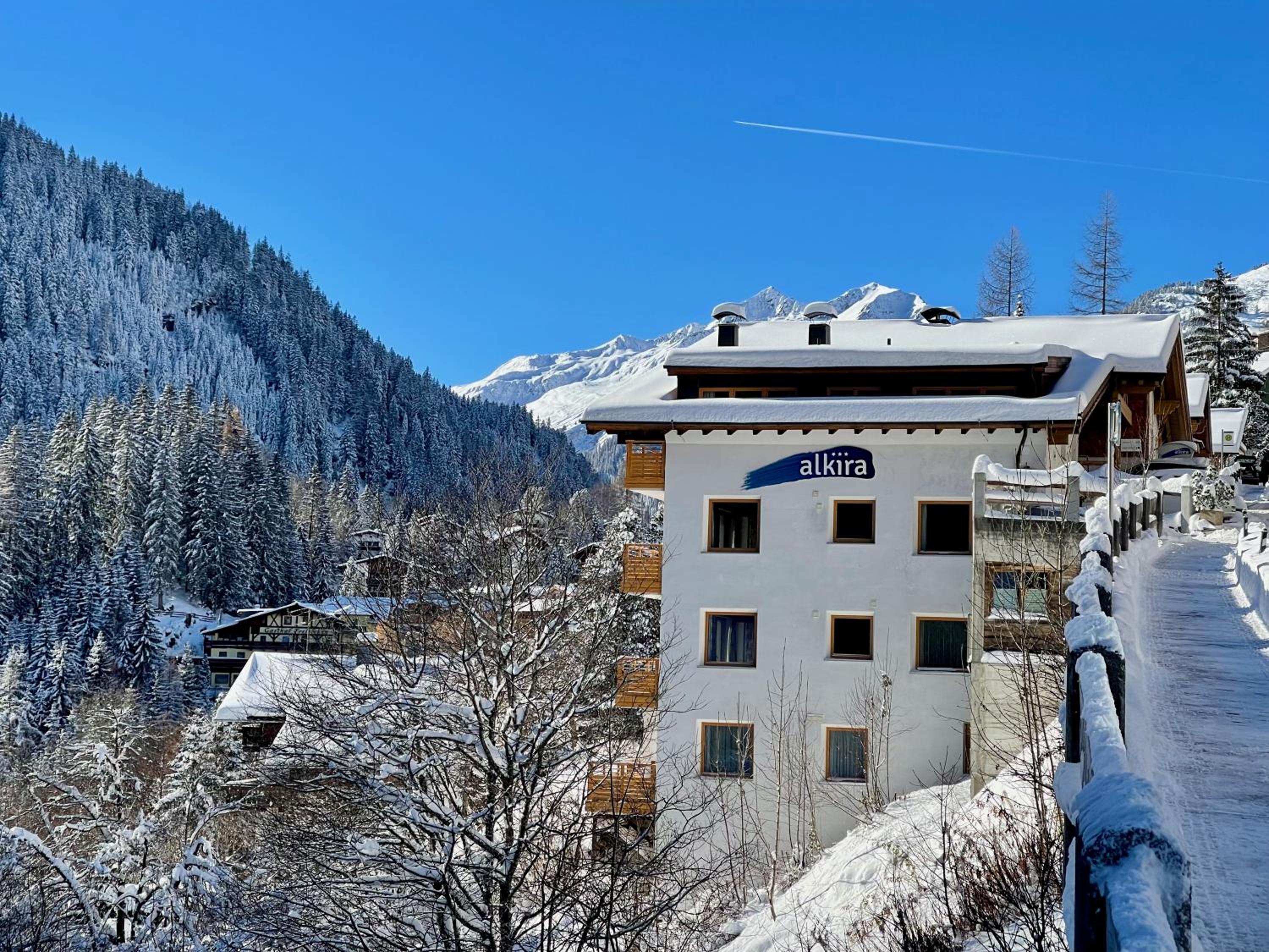 Hotel Alkira - Image 1