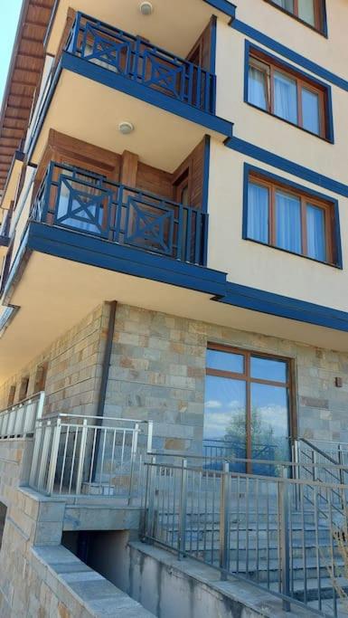 Vihren Palace Residence, close to Gondola lift,113