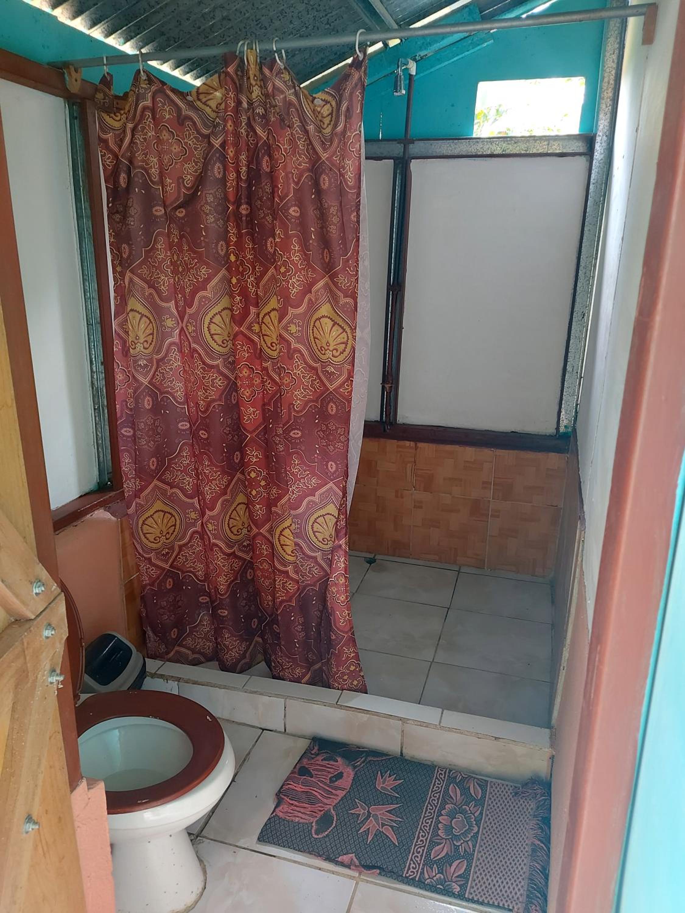 Lodging Adventure La Gamba