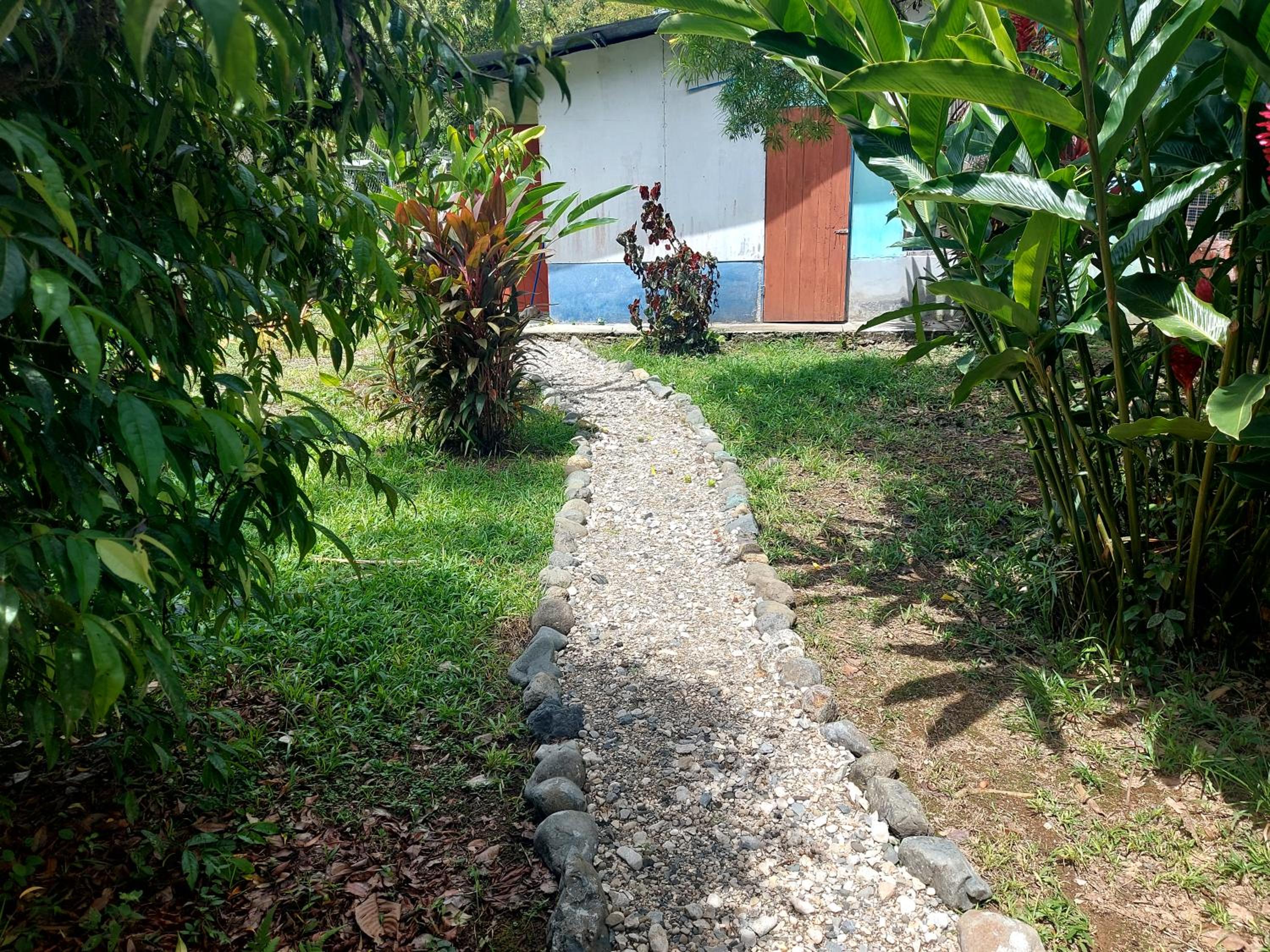 Lodging Adventure La Gamba