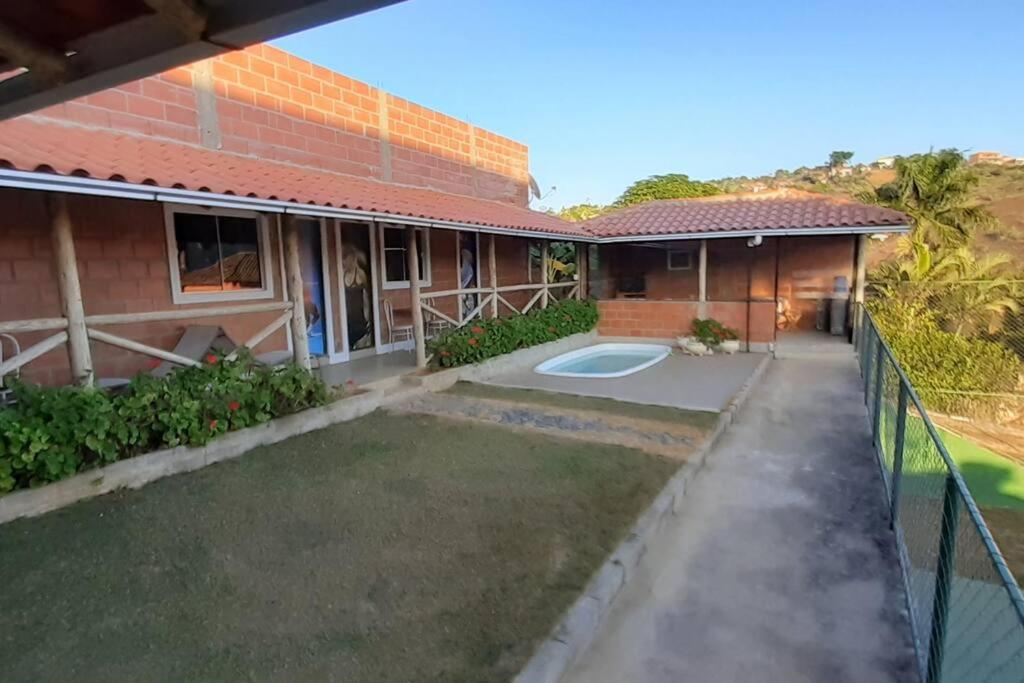 Recanto do Tênis e Beach Tênis, Casa com 5 suítes