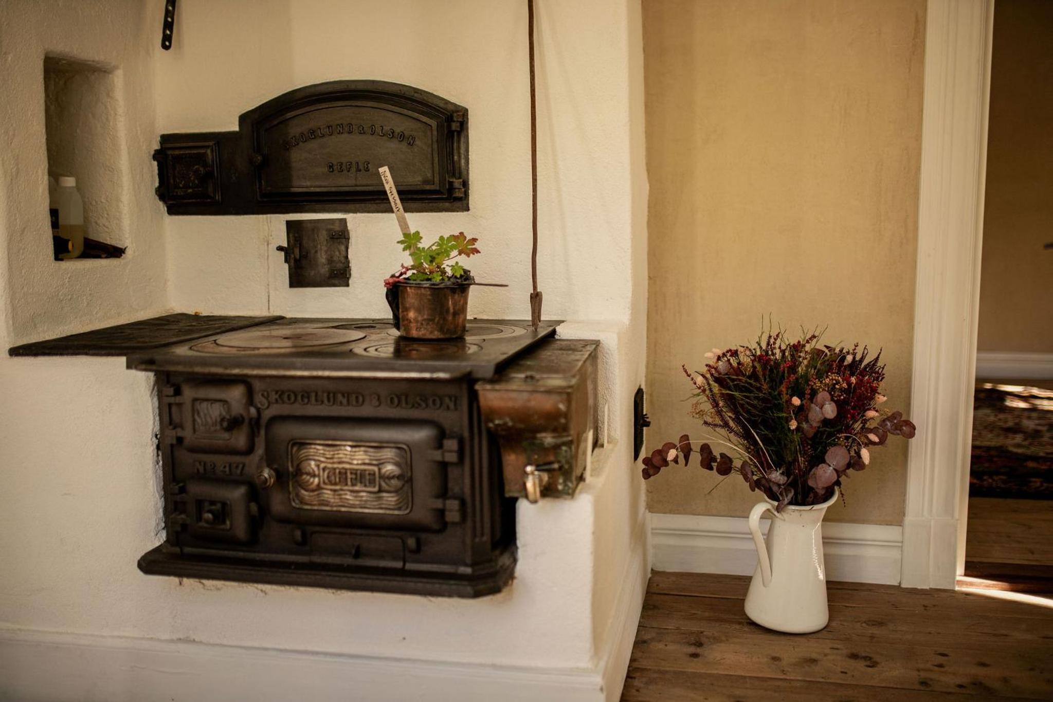 LeafCottage B&B and Sauna, 25 min from Romme Alpine view 2