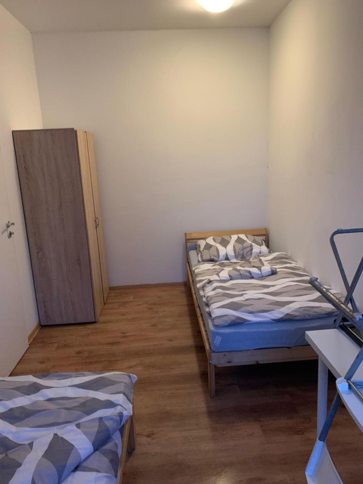 Helle Wohnung mit Balkon perfekt für Monteure und Arbeiter