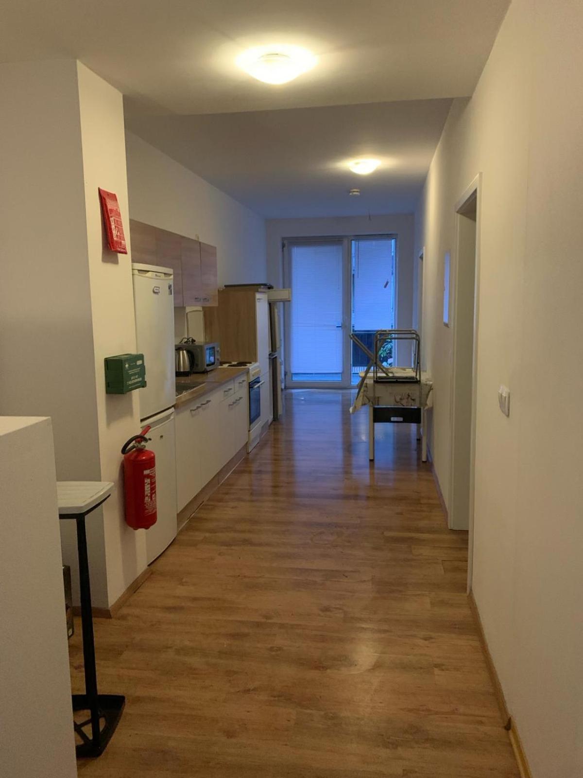 Helle Wohnung mit Balkon perfekt für Monteure und Arbeiter