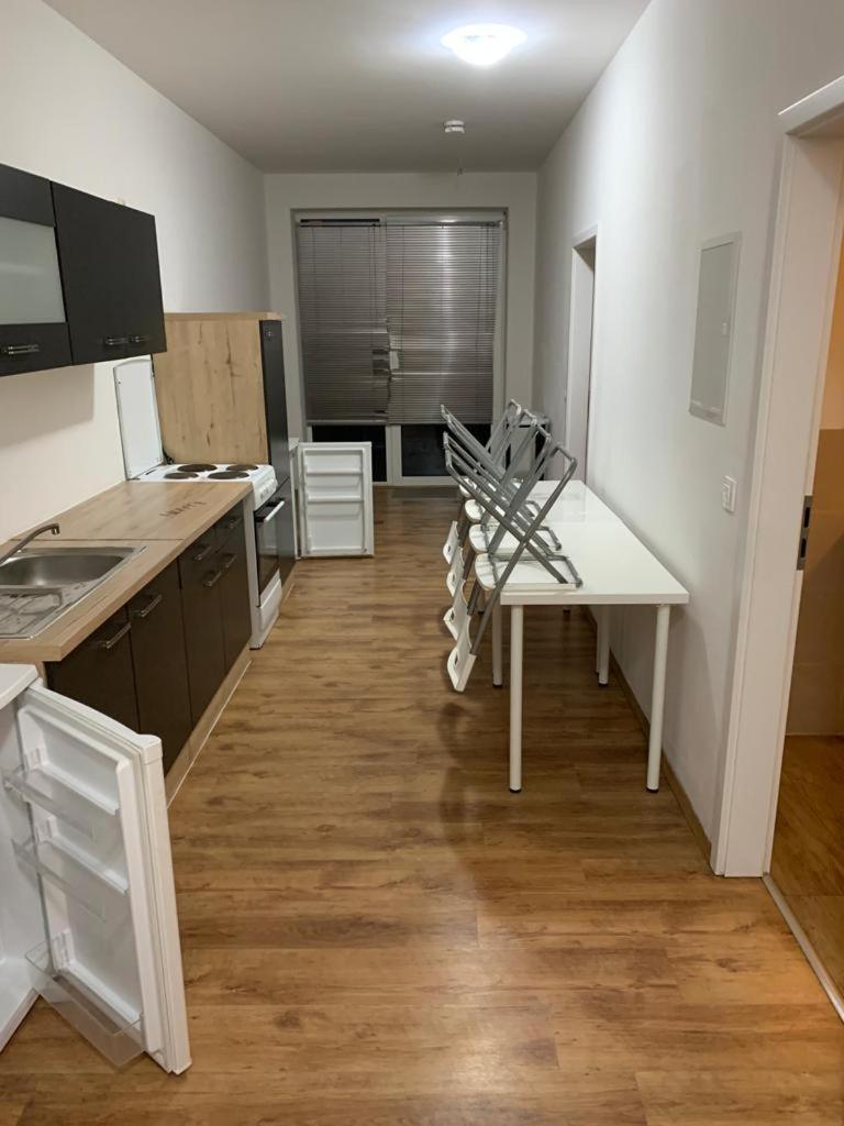 Helle Wohnung mit Balkon perfekt für Monteure und Arbeiter