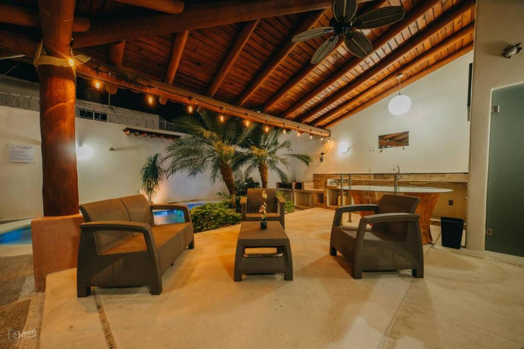 Hermoso departamento con vista a la ciudad view 2