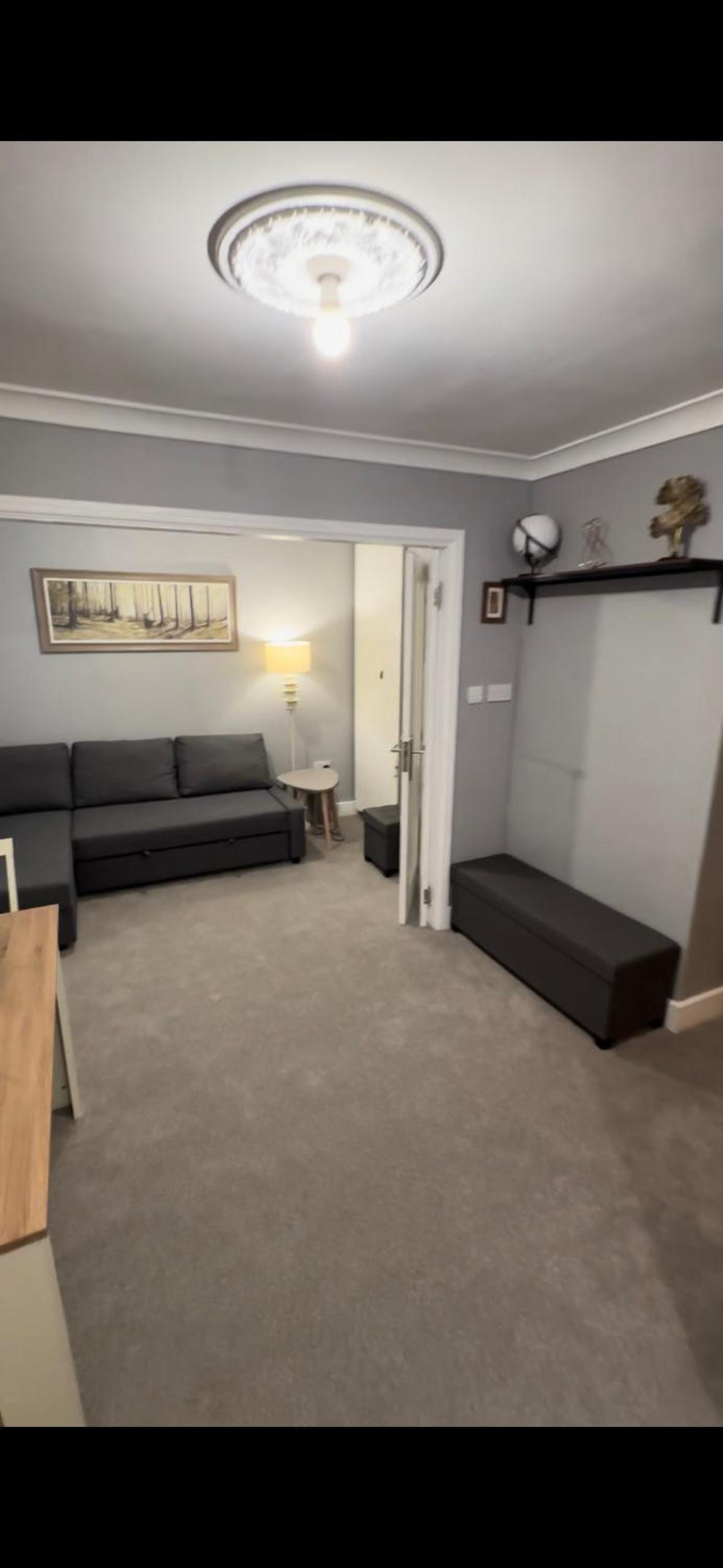 Sleeps 4,Roof Garden, Top Apartment, Zone 2 Cls Central