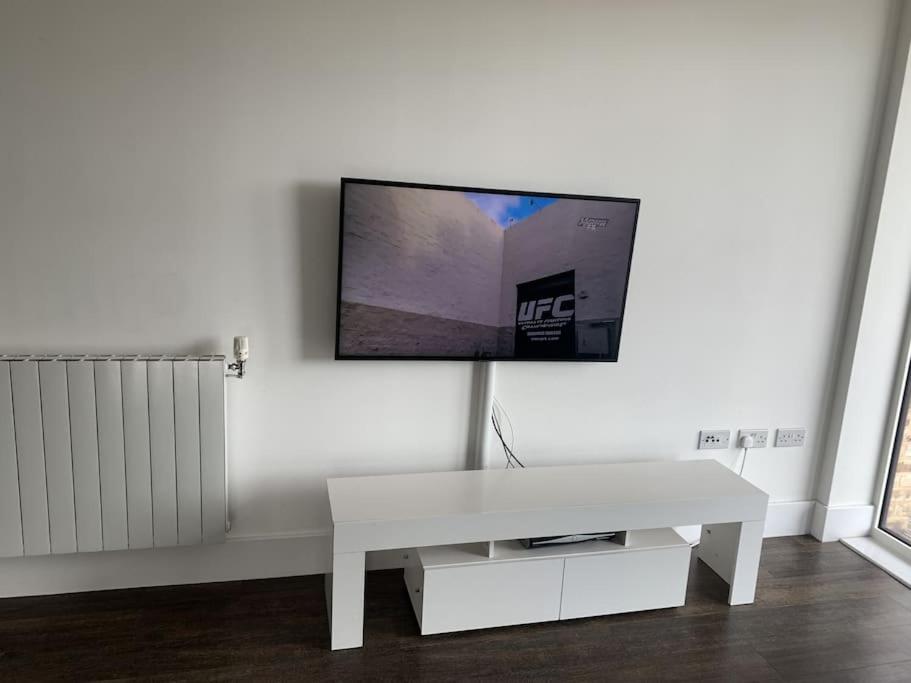 Modern Hi-rse 1bedroom Apartment
