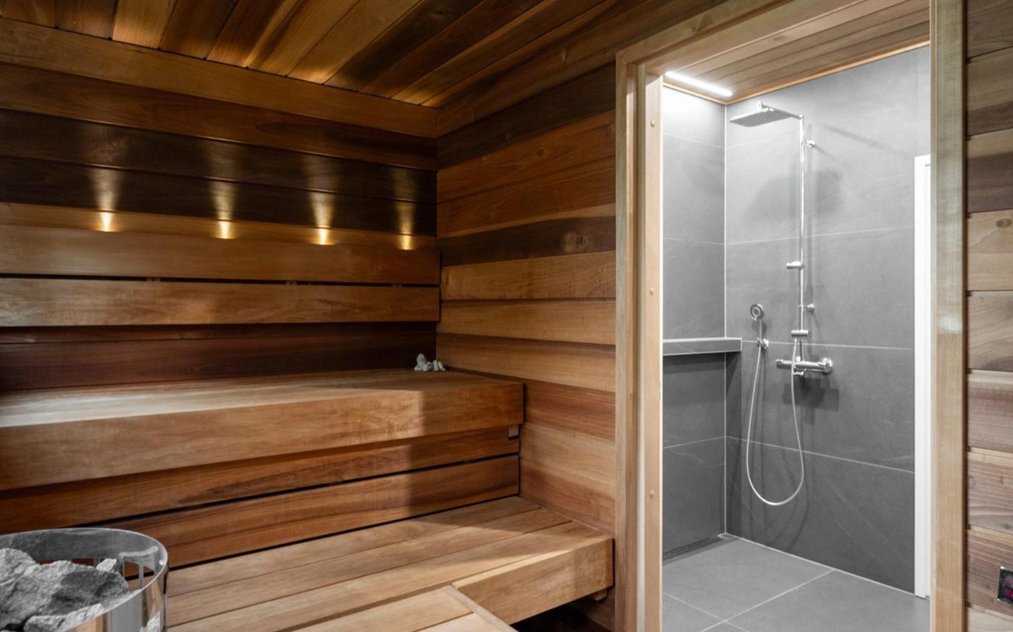 Sauna Suite