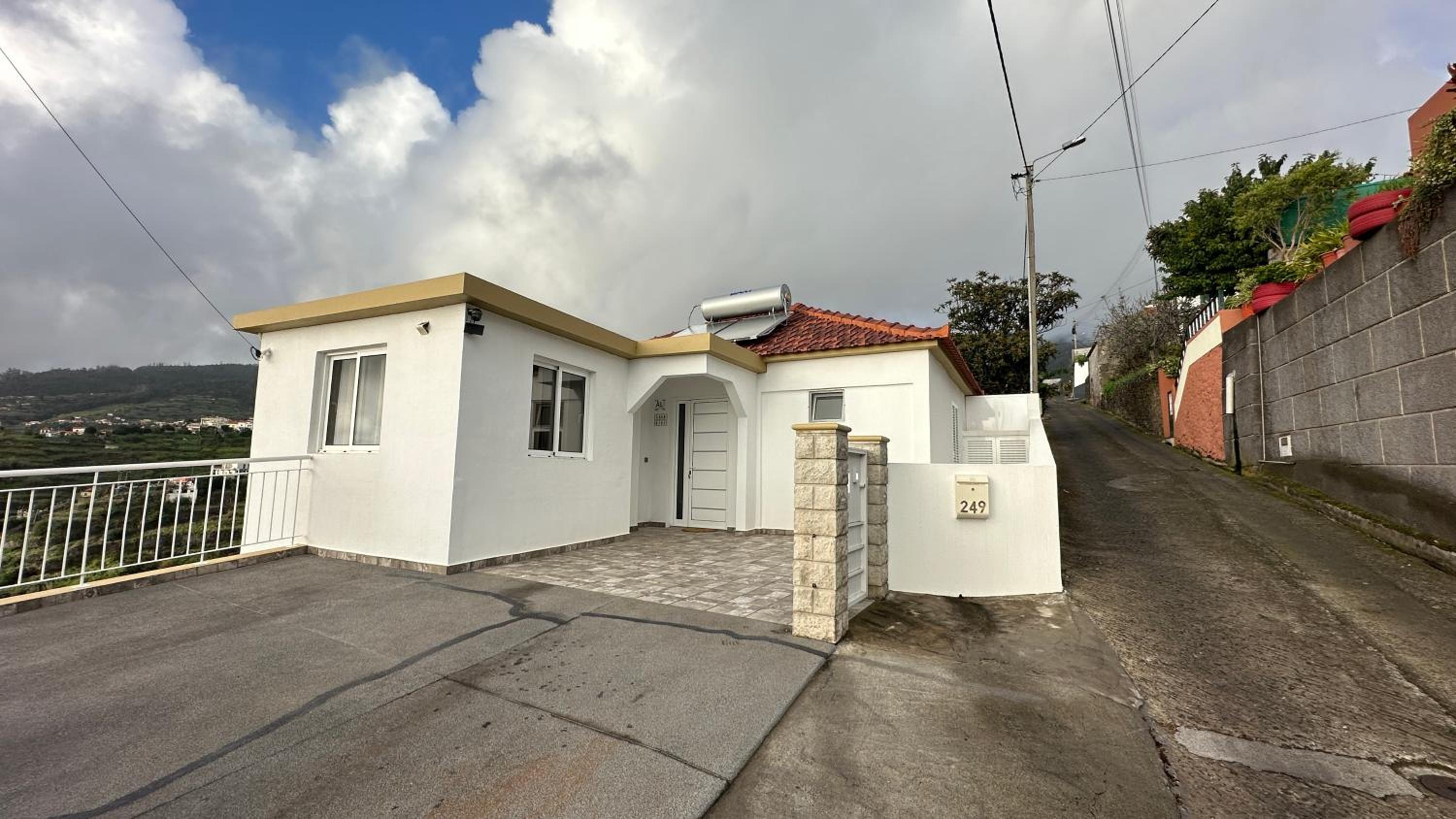 Casa Kiri view 3