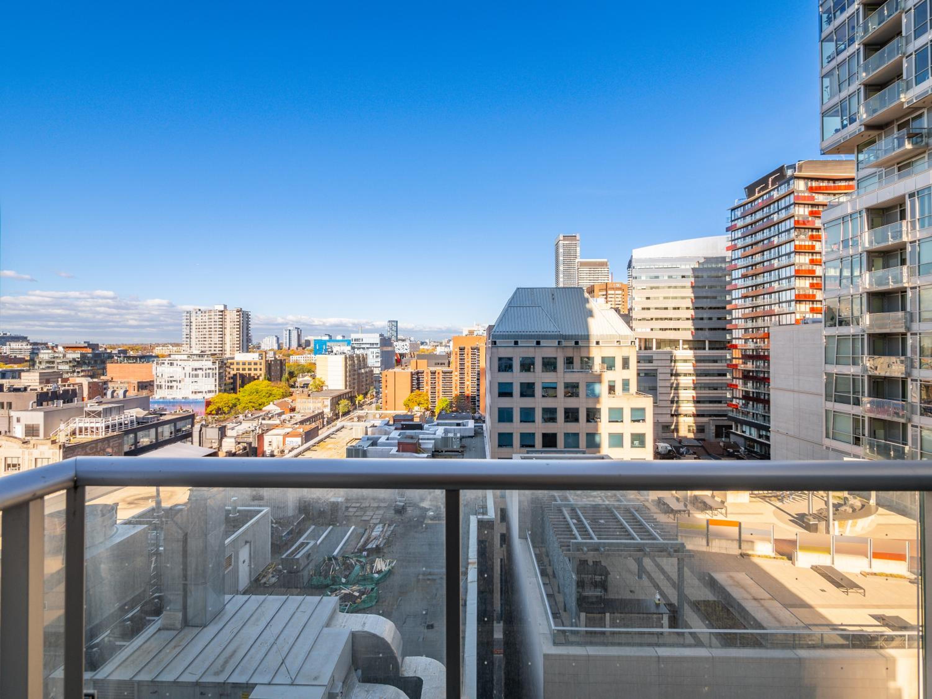 Parc Suites - Entertainment District Toronto