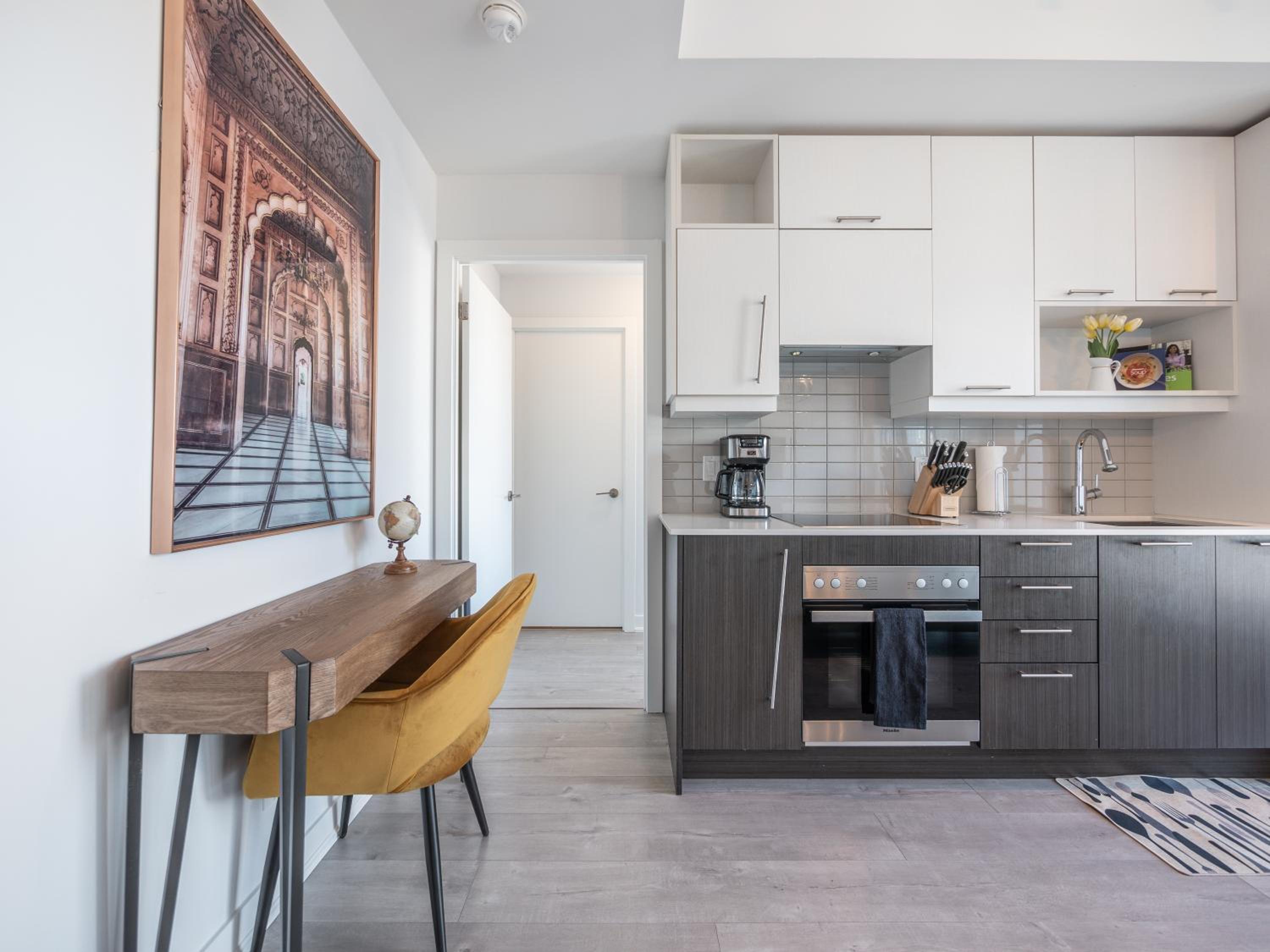 Parc Suites - Entertainment District Toronto