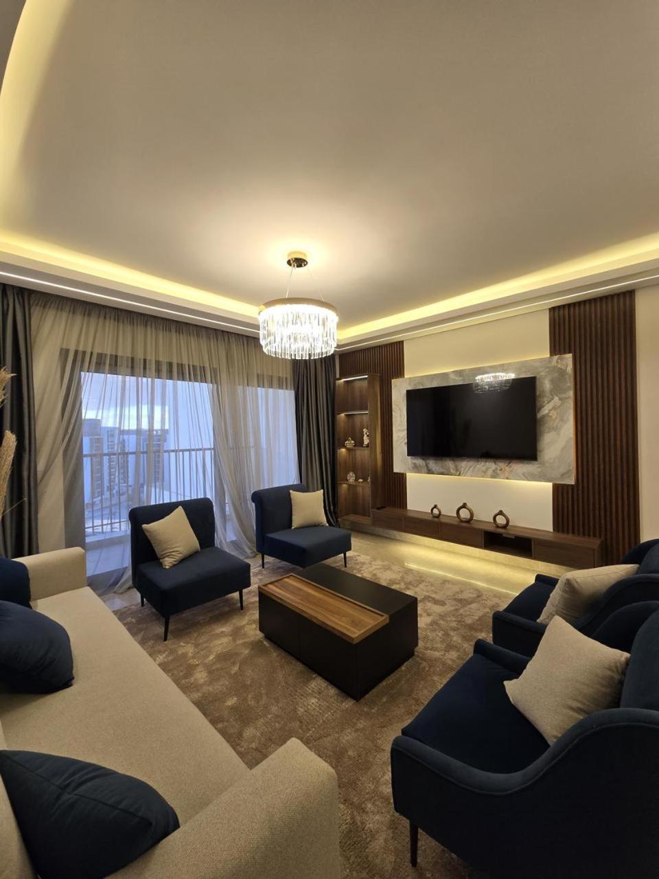 Elegant Zed Park Apartment