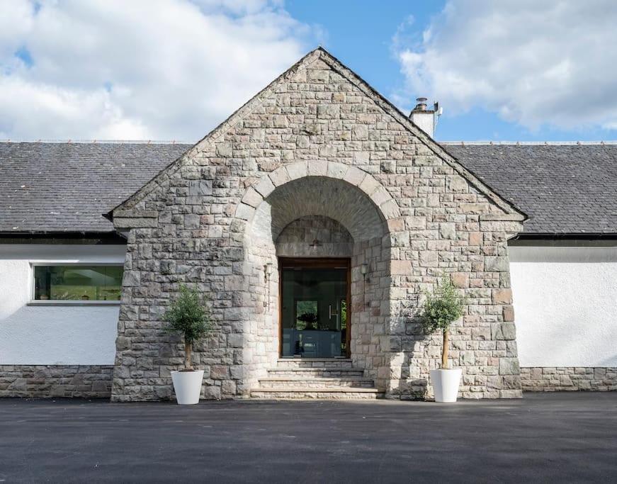 Invercreran House