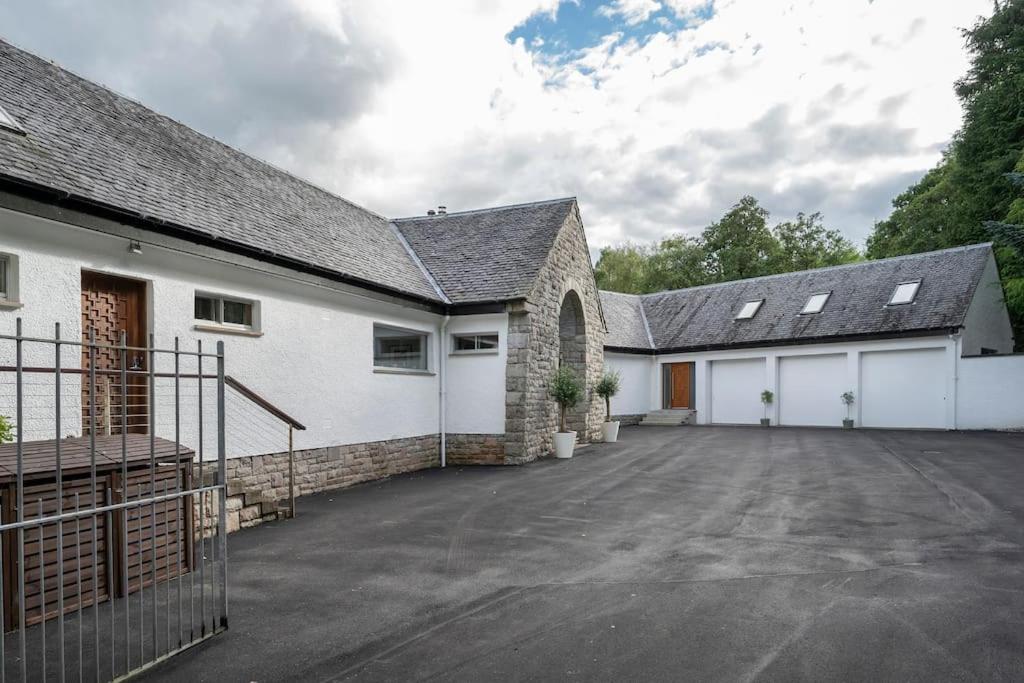 Invercreran House
