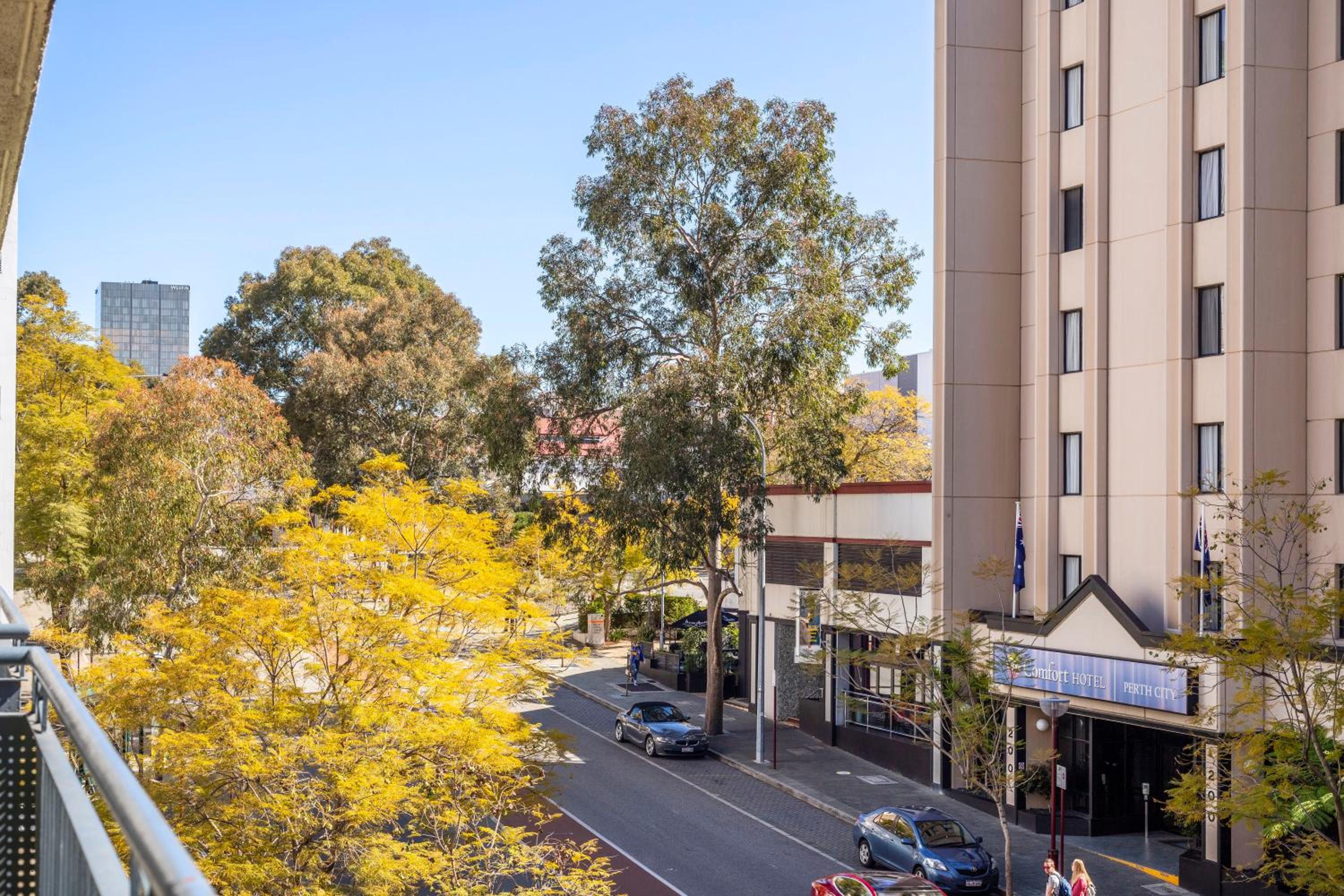 14 Roomy Restrelax Eastperth 2brparking