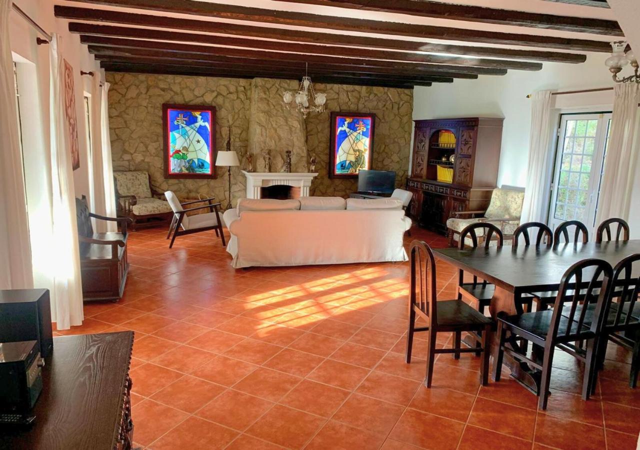 Fantástica Casa de Campo com Piscina perto de Lisboa