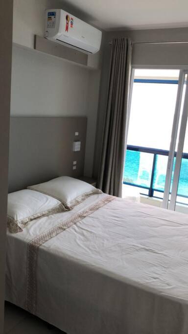 Frente mar com 3 quartos!