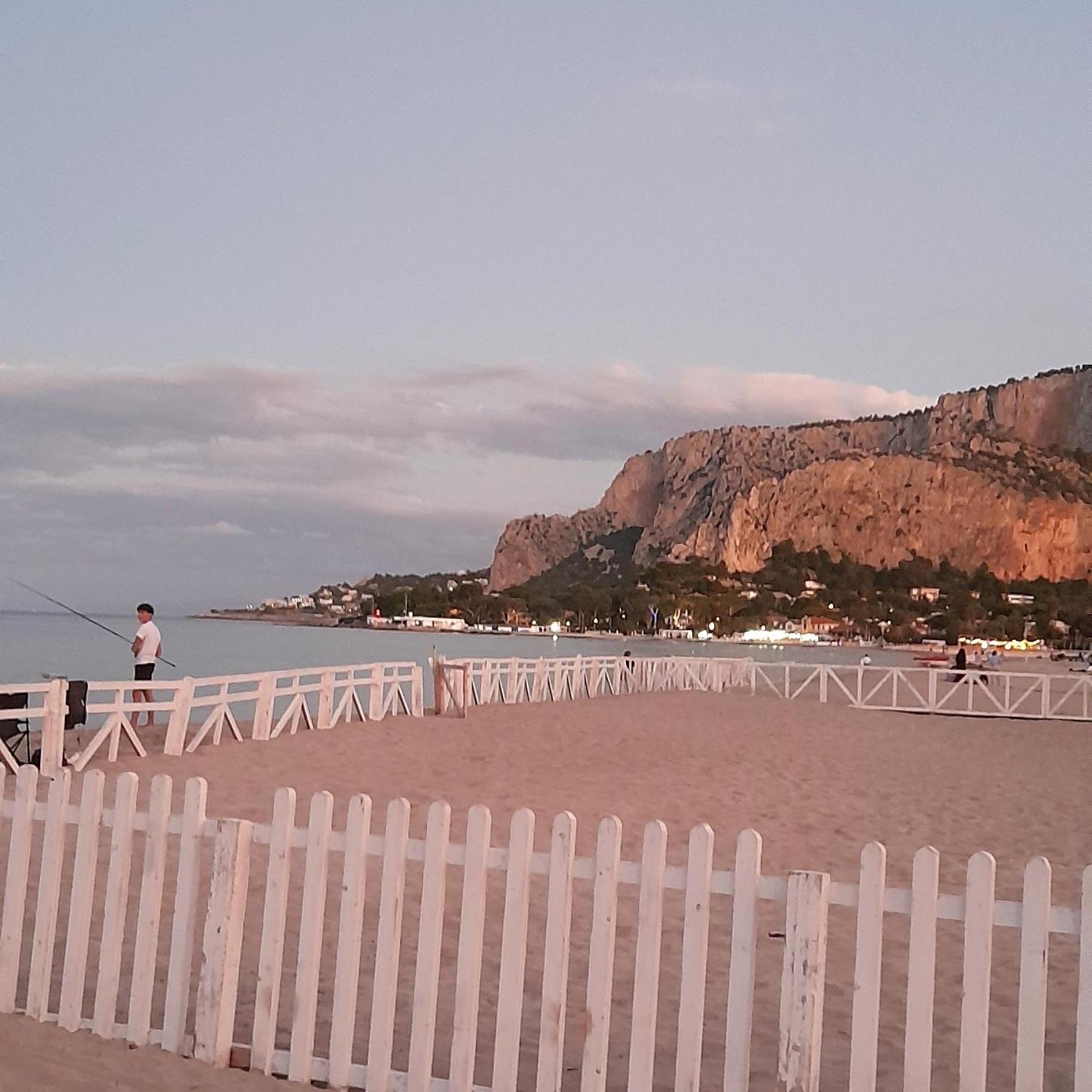 La comodità a due passi dal mare di Mondello view 4