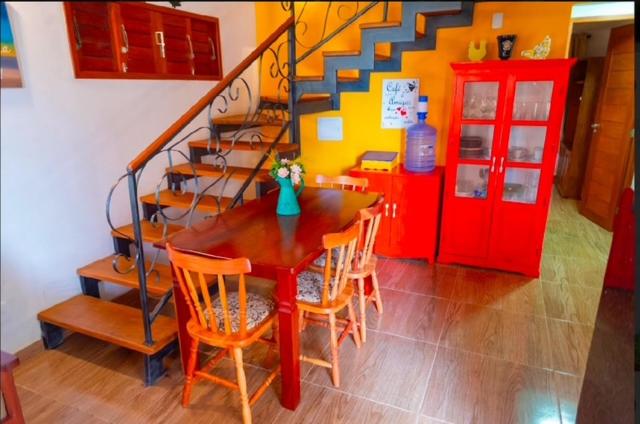 Vila Feliz - Chalés completos - ideal para famílias