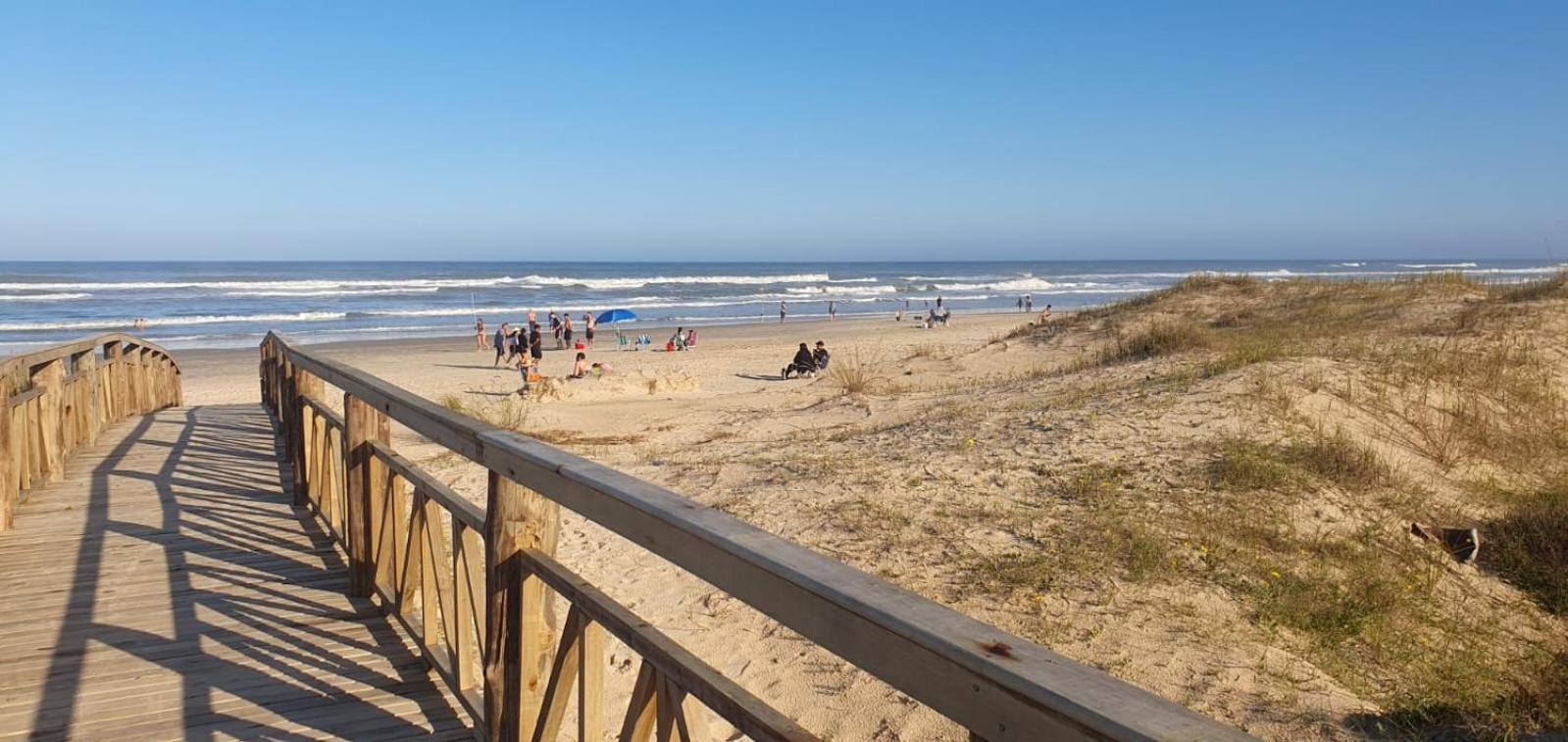 Linda casa com piscina 50m praia