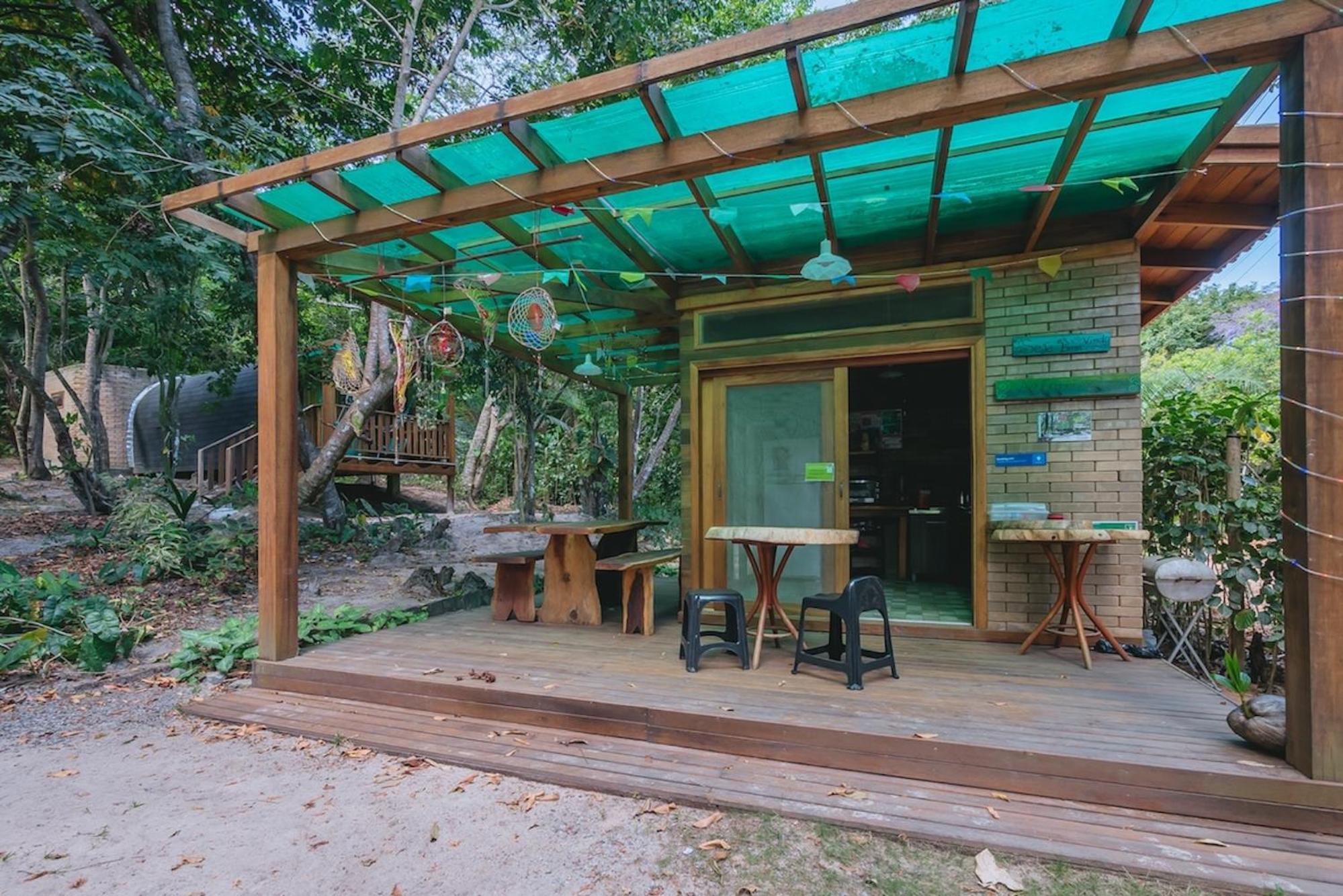 Alquimia Zen IGLUs de eucalipto na Reserva Aruá