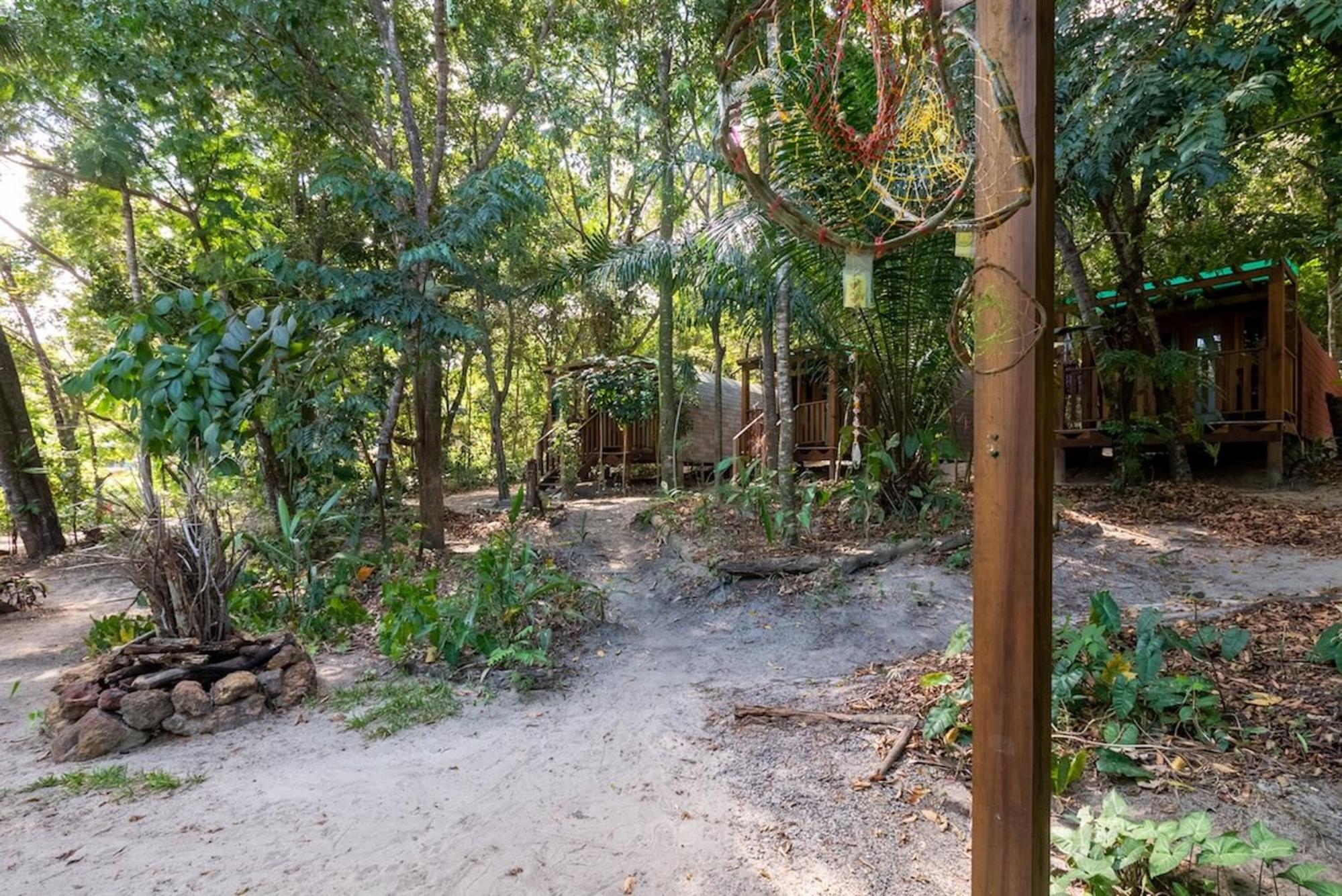 Alquimia Zen IGLUs de eucalipto na Reserva Aruá