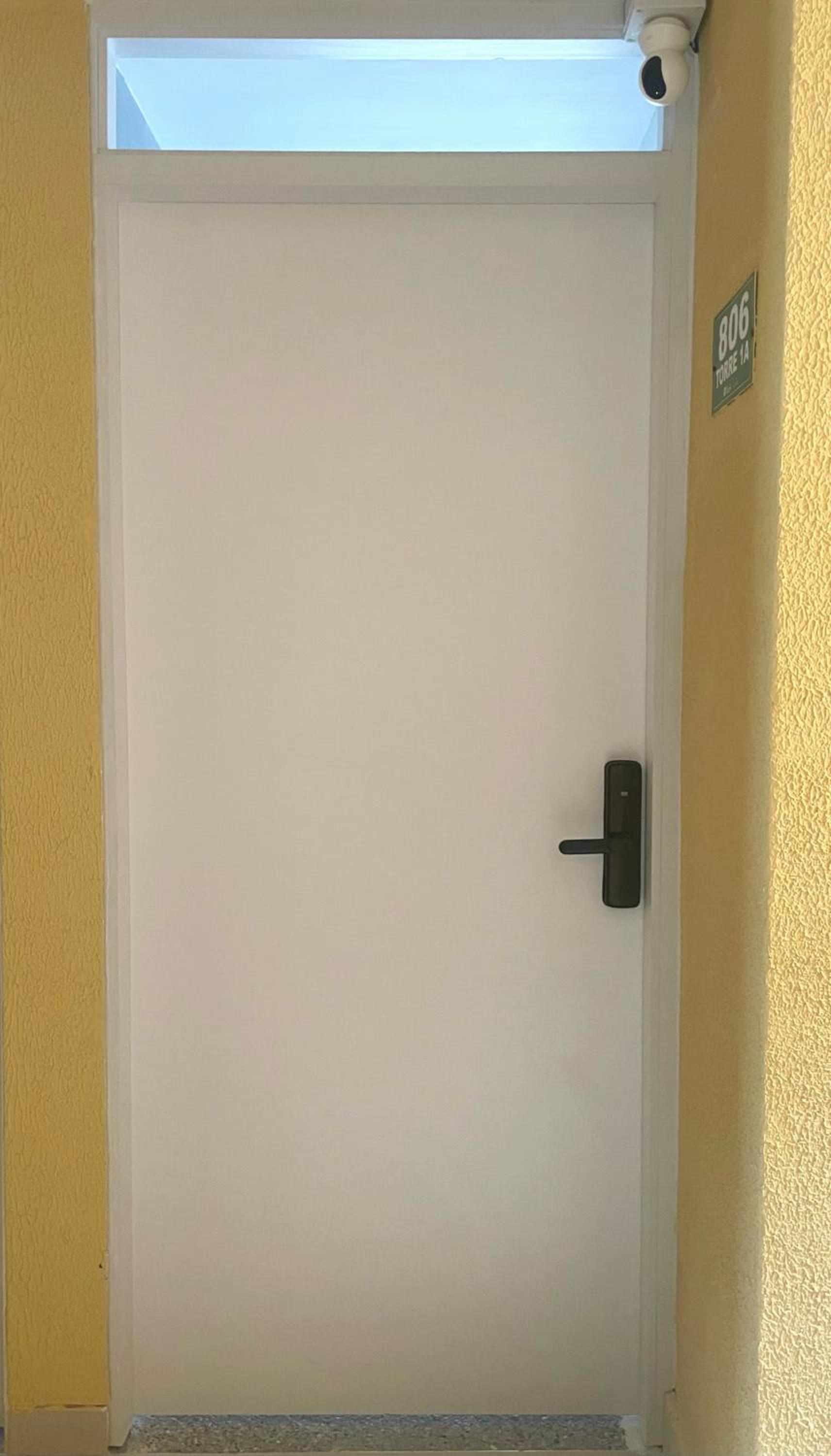 Apartamento con vista a las montañas, cerca Centro Comercial Mayales