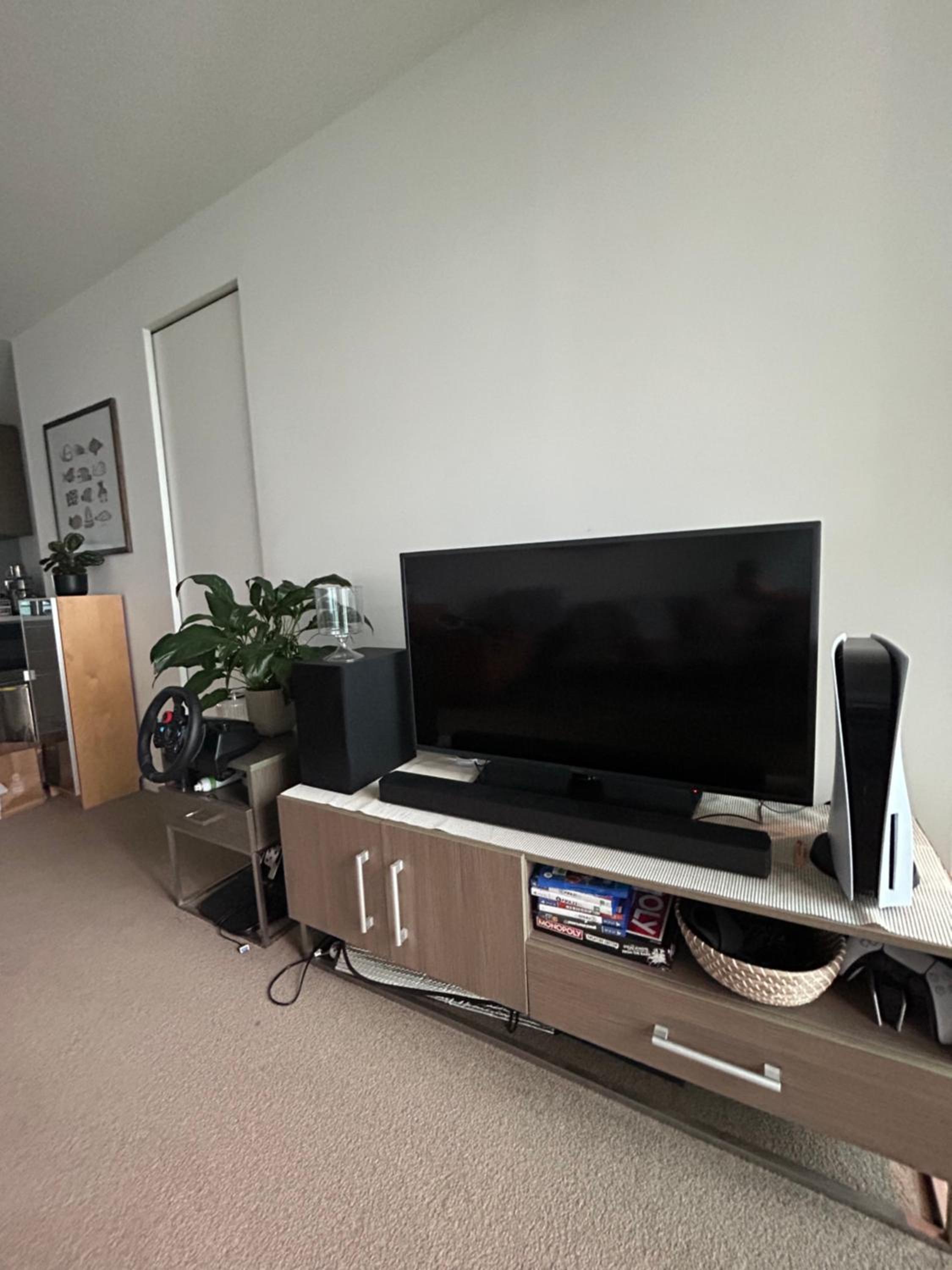 Lonsdale High Rise