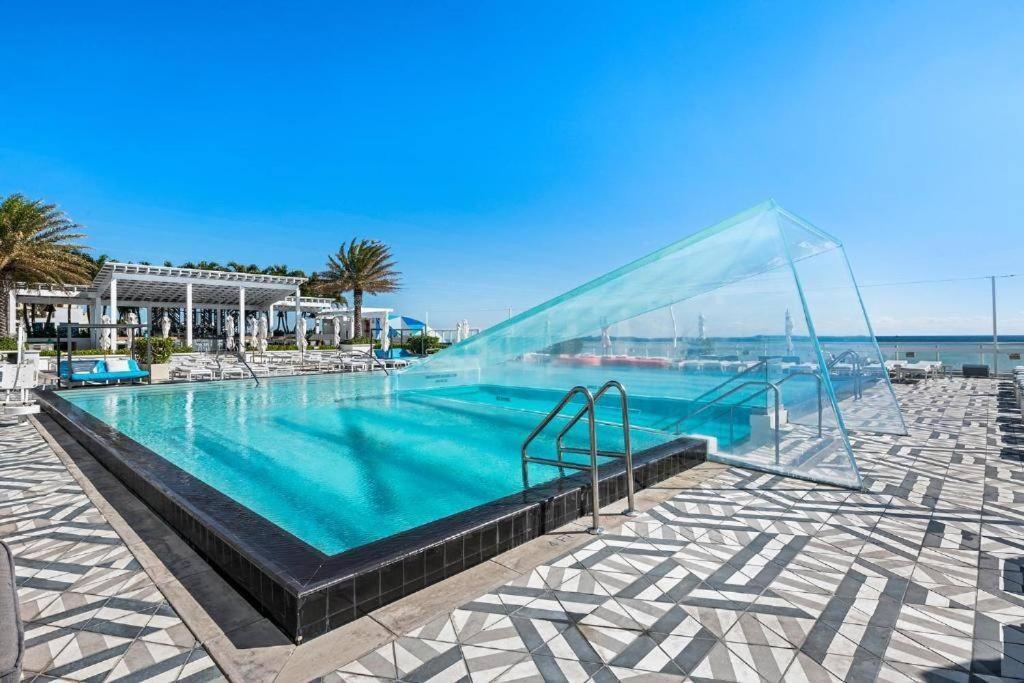 Weston Vacations - Stylish Oceanview W Hotel Residence 1Bed 1 Bath - Property Image 1