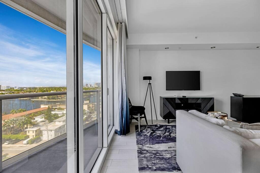 Stylish Oceanview W Hotel Residence 1Bed 1 Bath view 4
