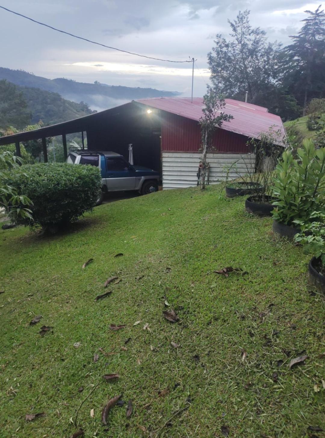 Toucan Mountain Rest