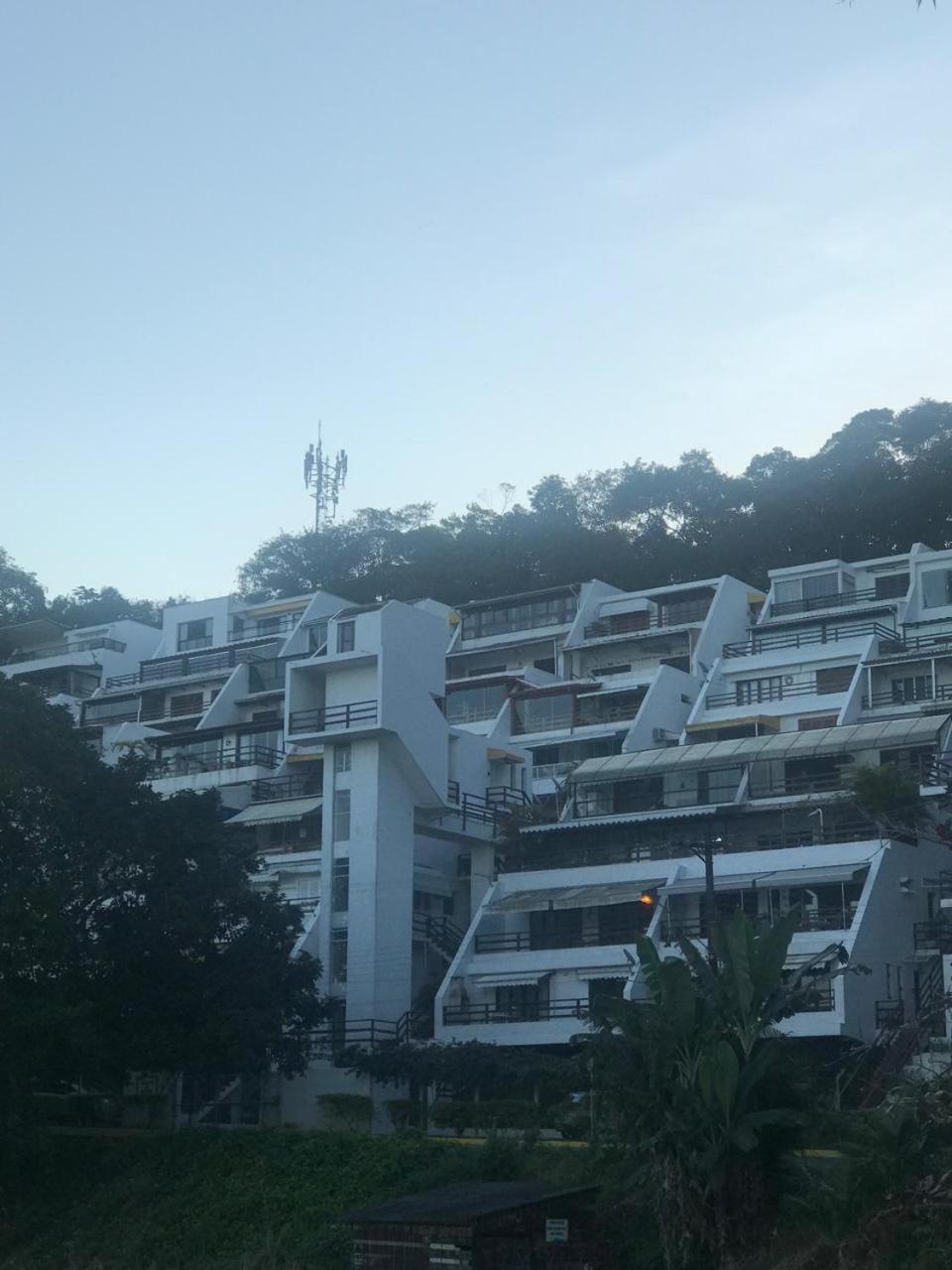 Loft maravilhoso, com vista sensacional do mar