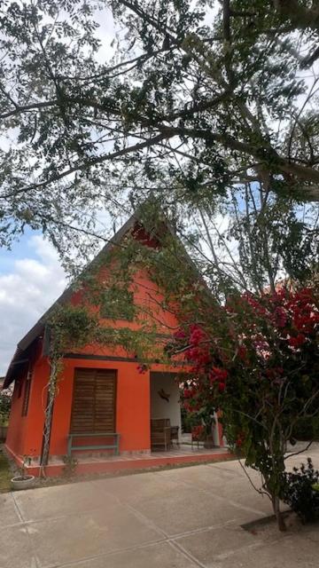 Vila Feliz - Chalés completos - ideal para famílias